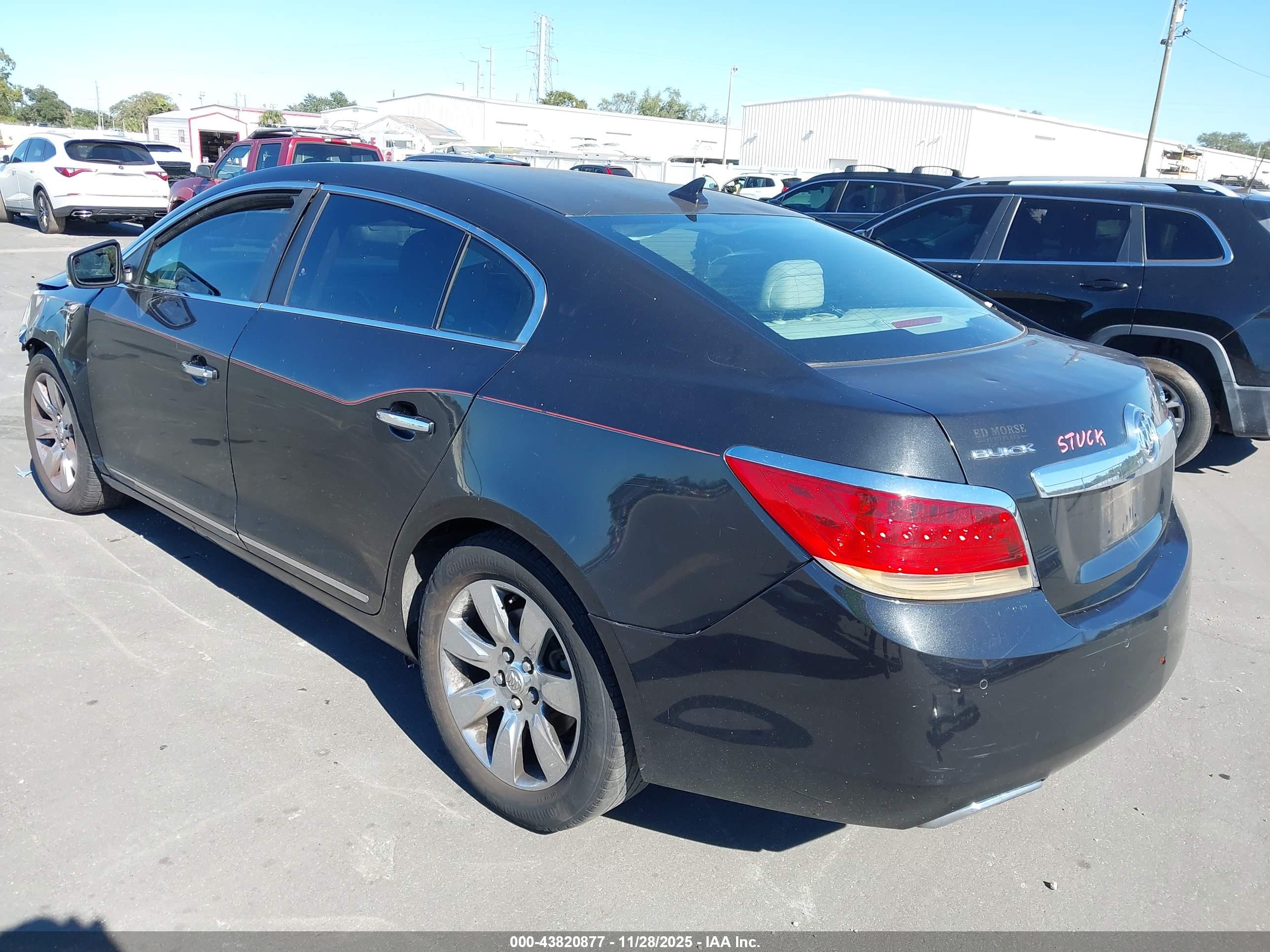BUICK LACROSSE image 3