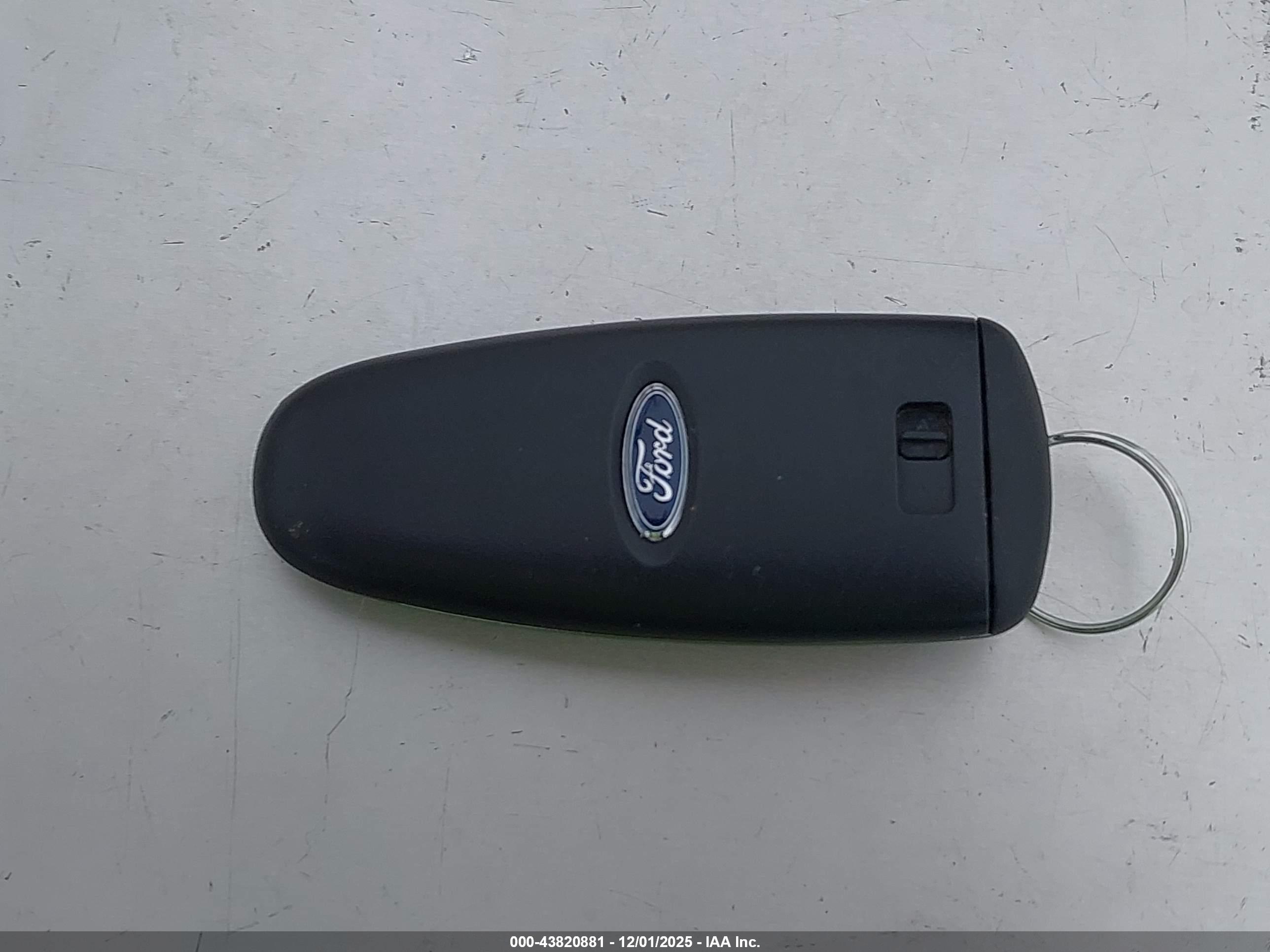 FORD ESCAPE image 11