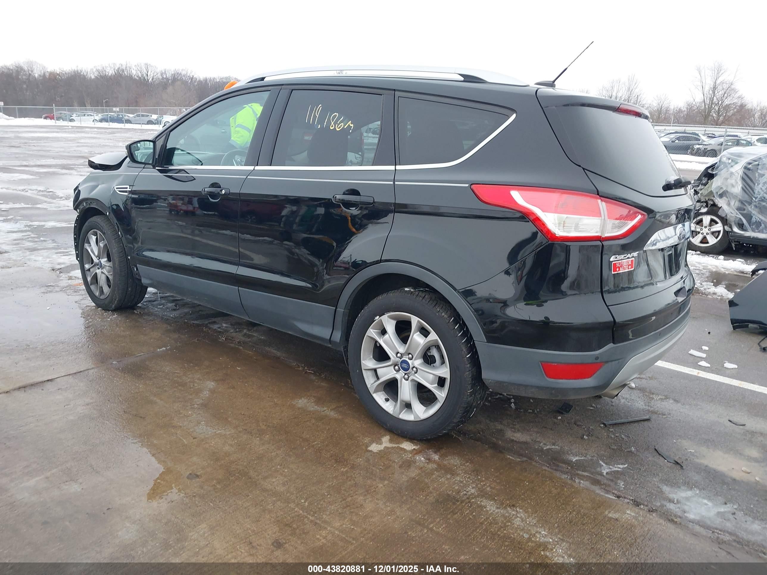 FORD ESCAPE image 3