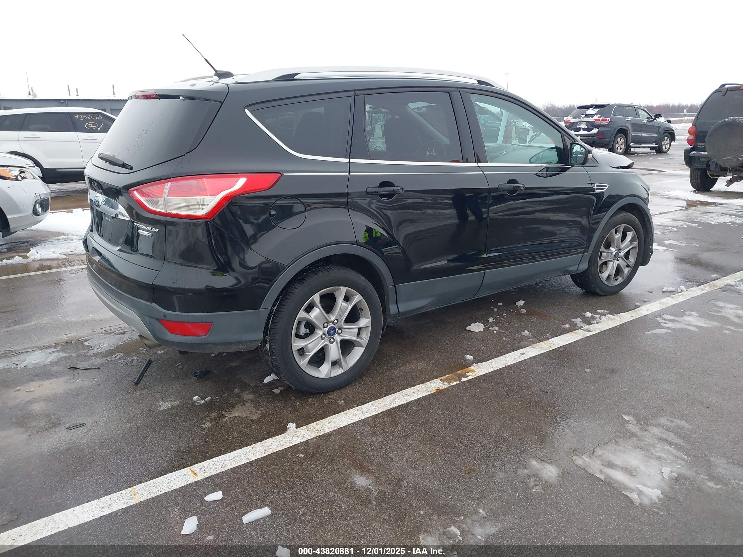 FORD ESCAPE image 4