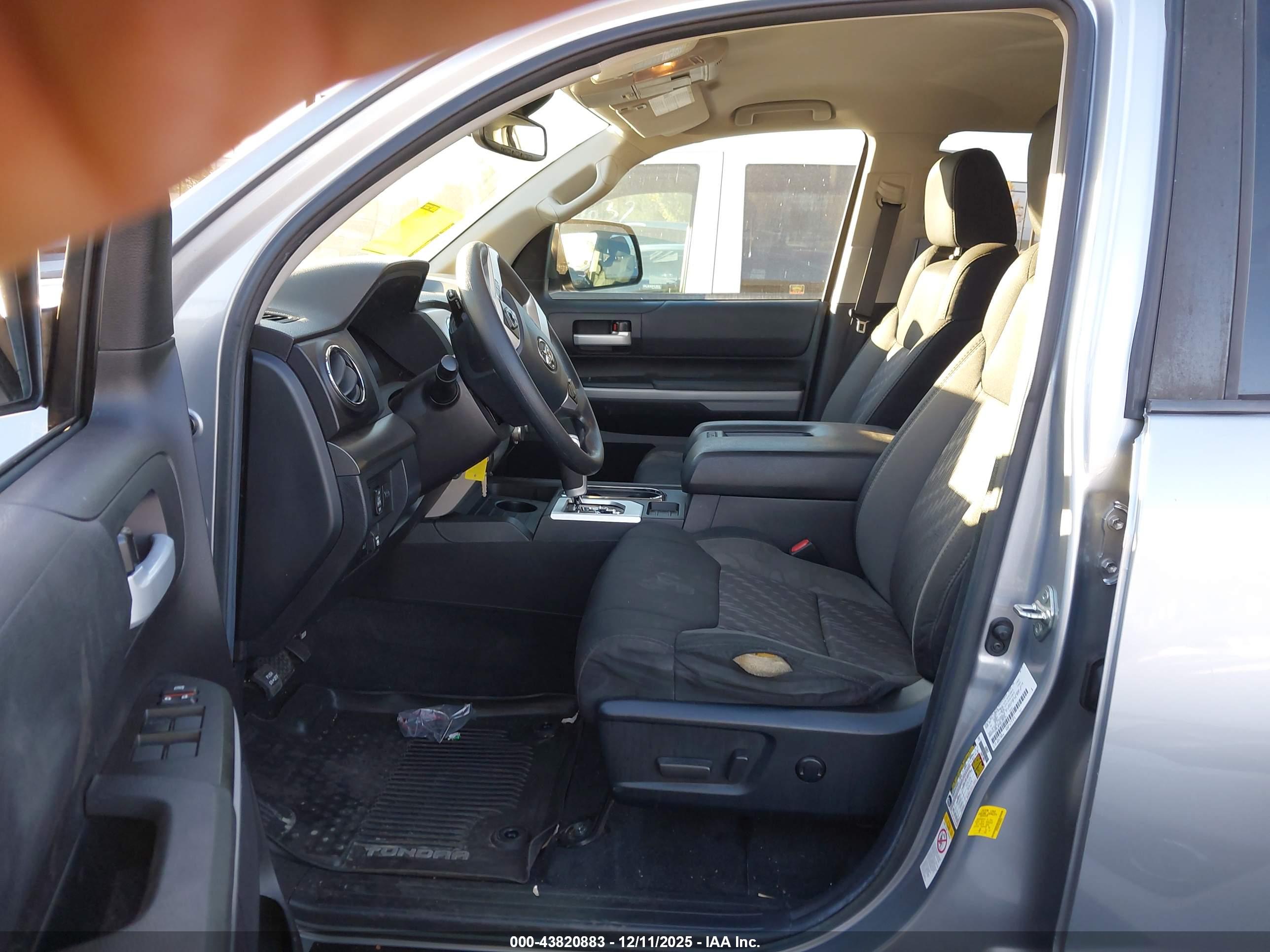 TOYOTA TUNDRA image 5