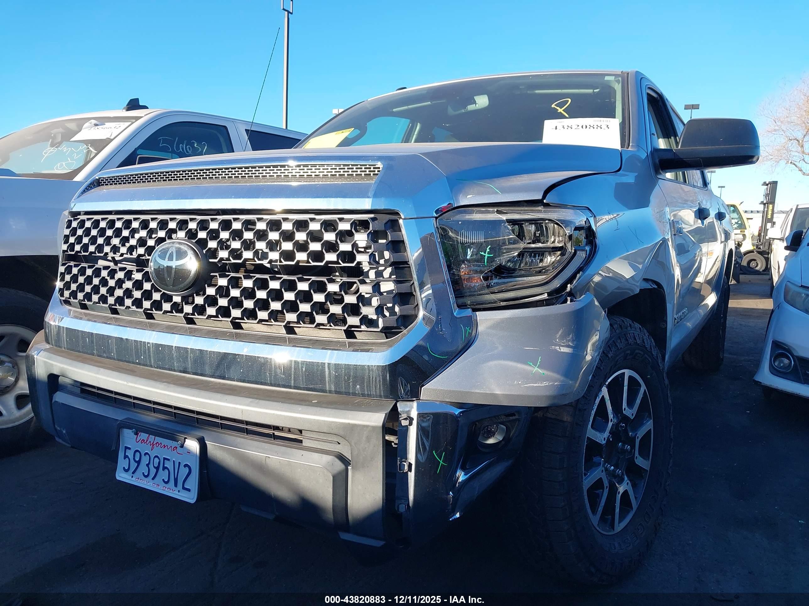 TOYOTA TUNDRA image 6