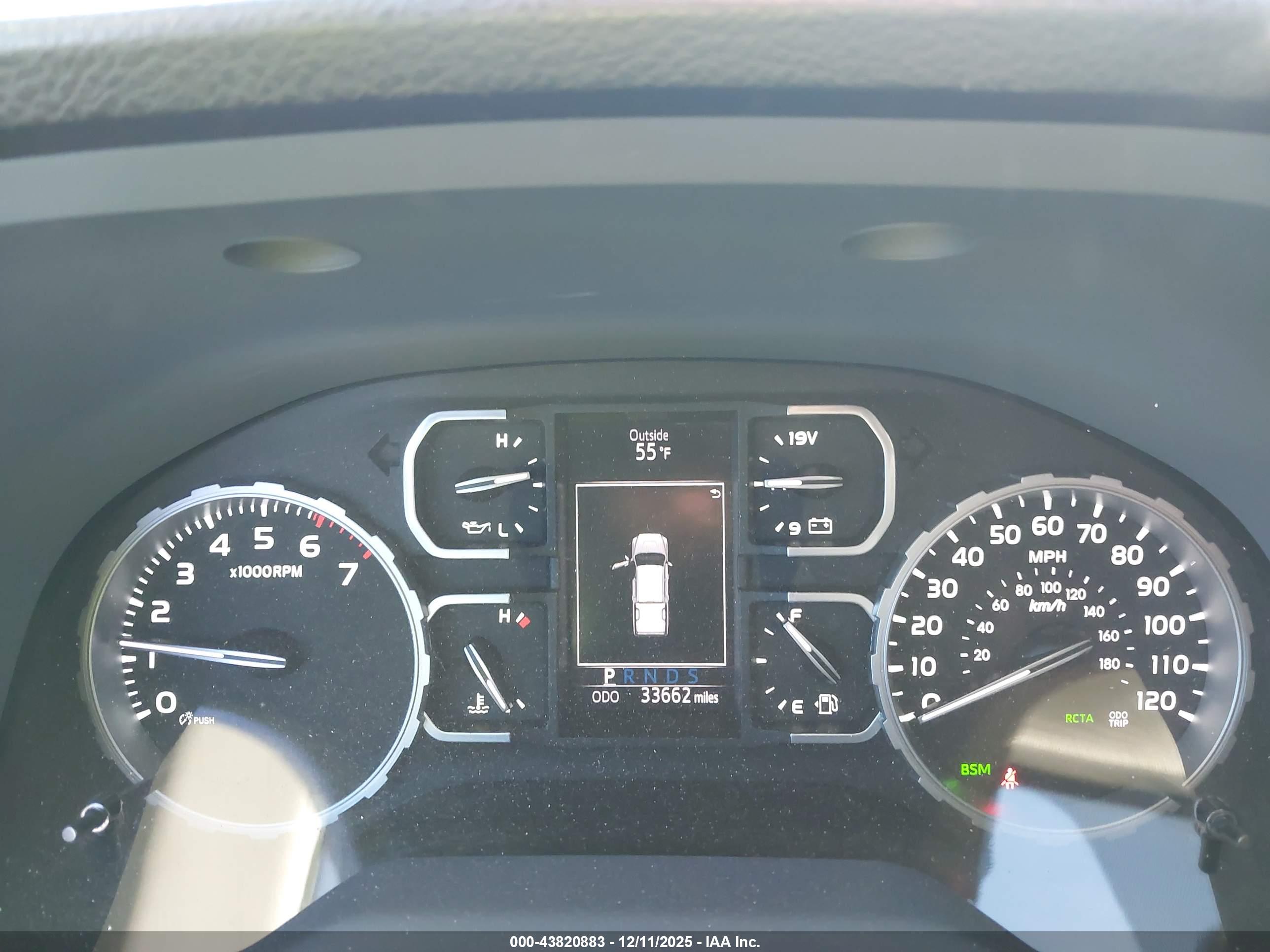 TOYOTA TUNDRA image 7