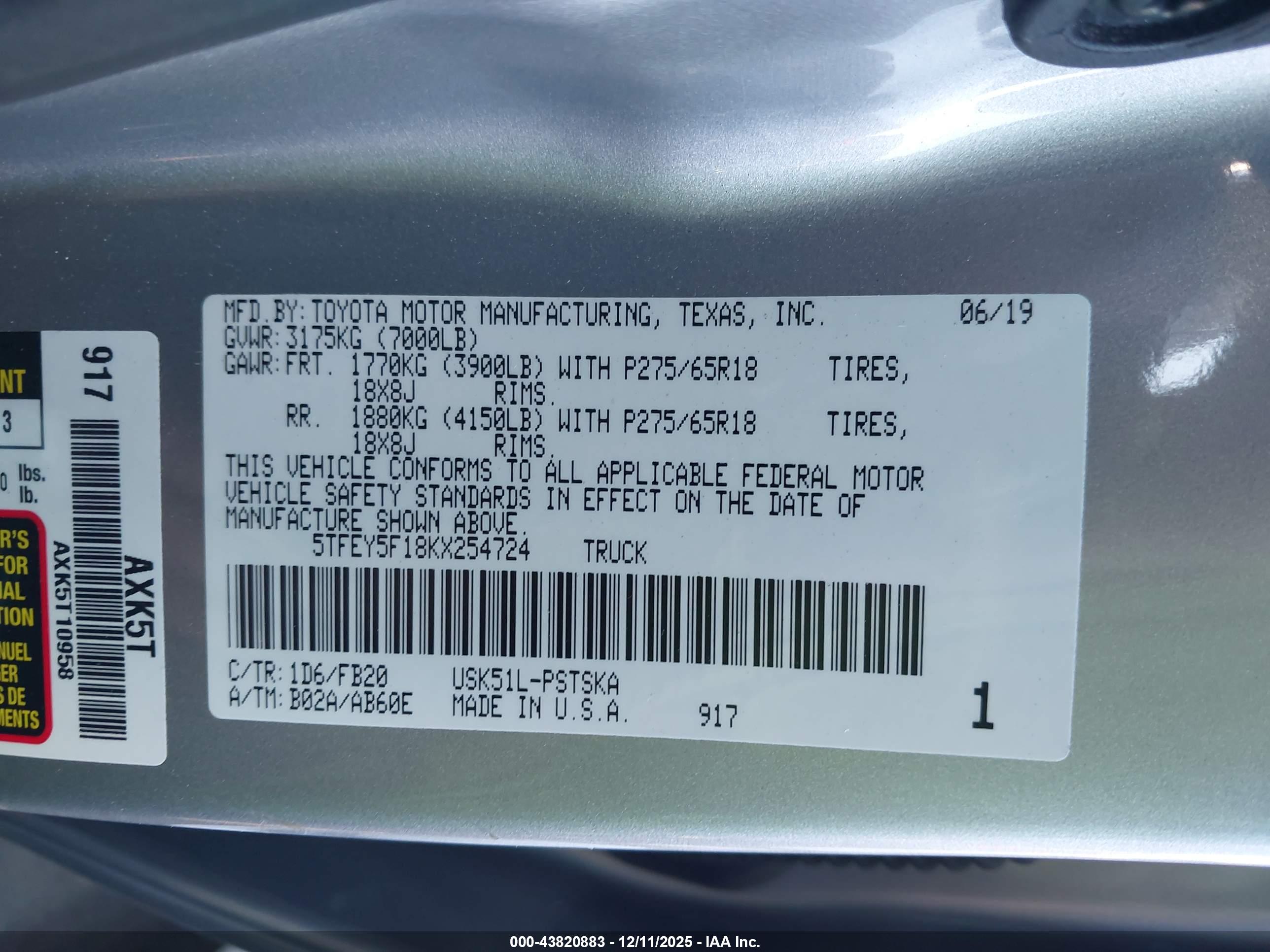 TOYOTA TUNDRA image 9
