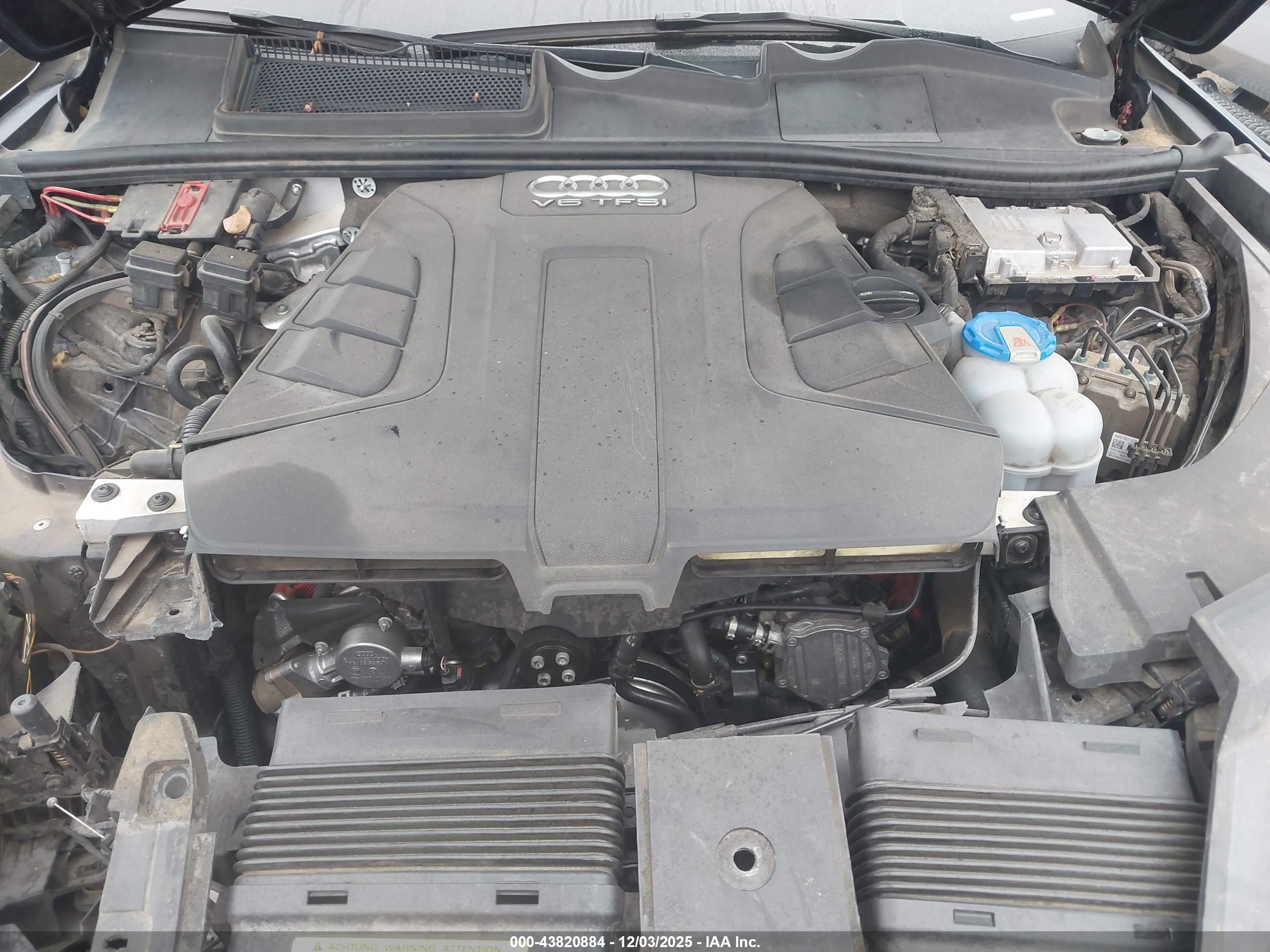 AUDI Q7 image 10