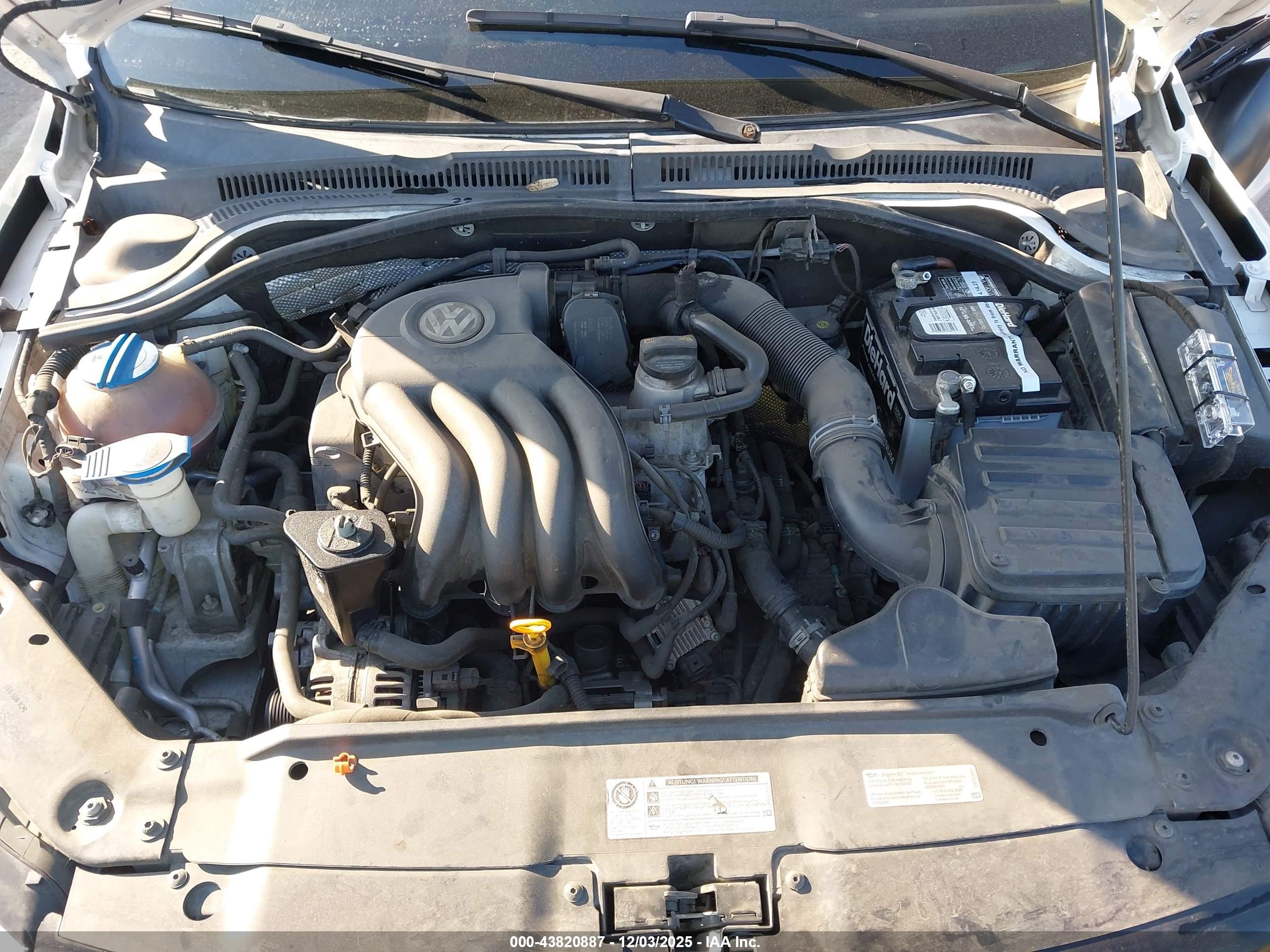 VOLKSWAGEN JETTA image 10