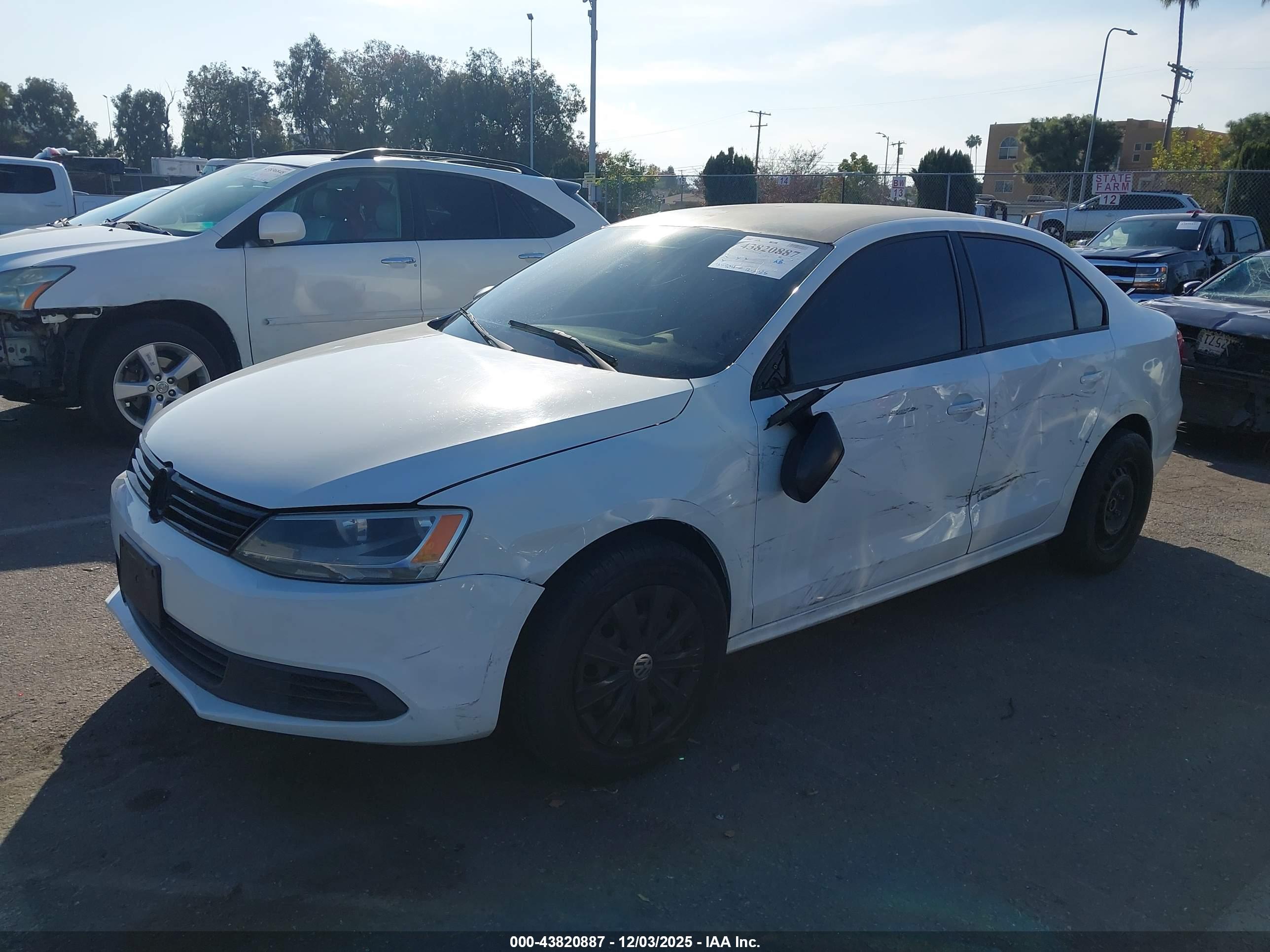 VOLKSWAGEN JETTA image 2