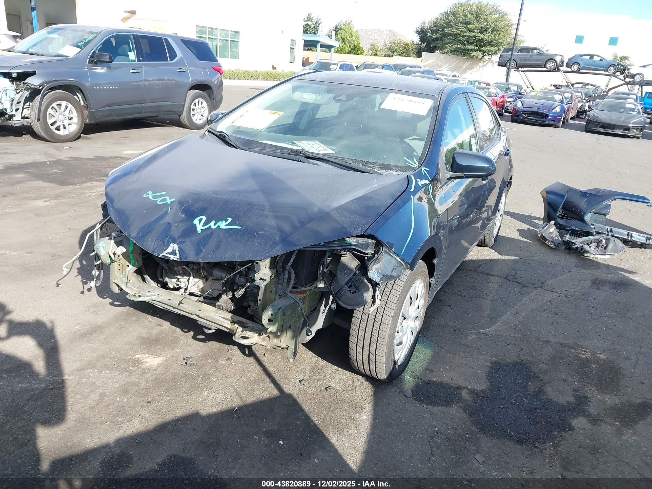 TOYOTA COROLLA image 2