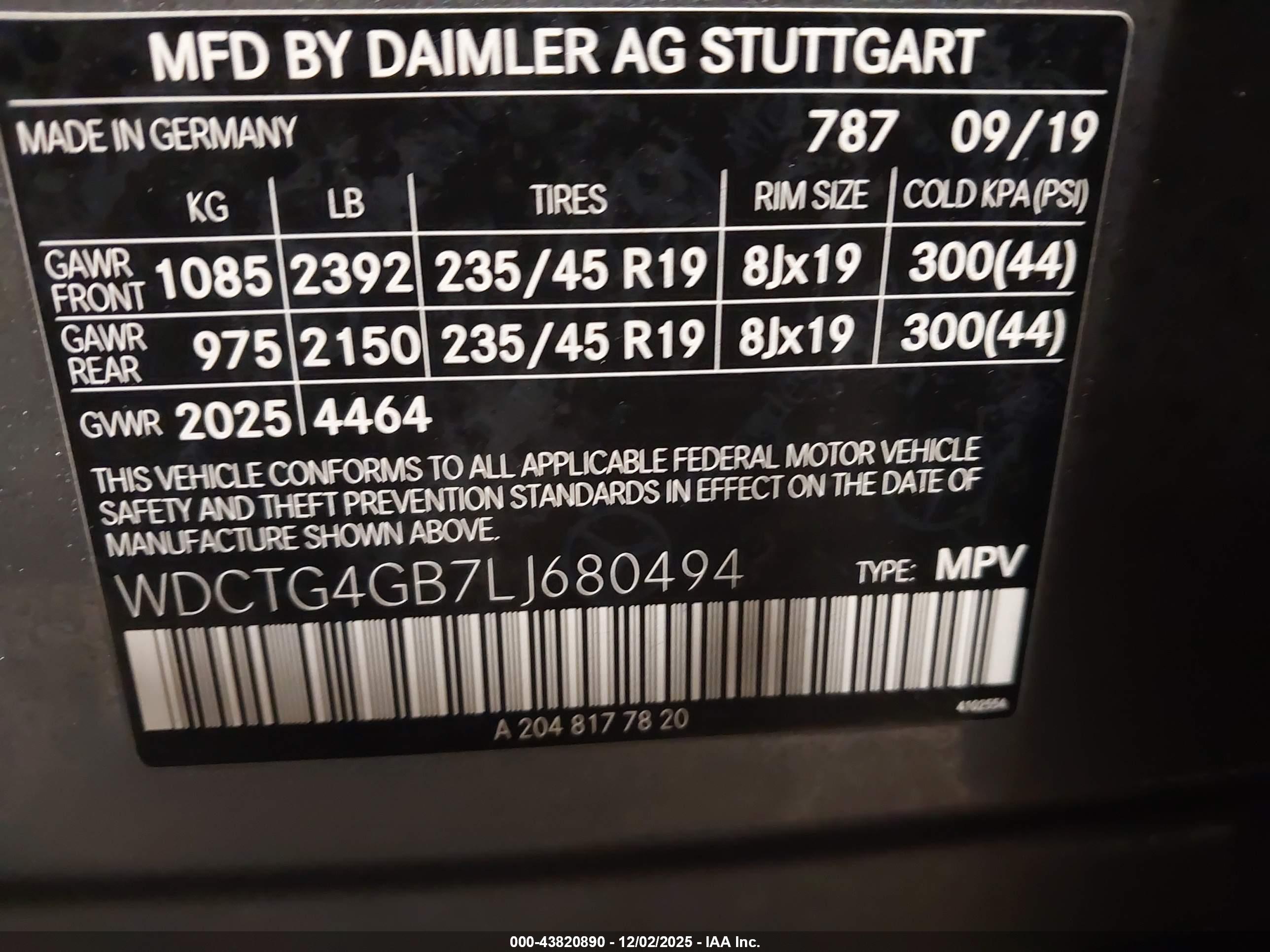 MERCEDES-BENZ GLA image 9