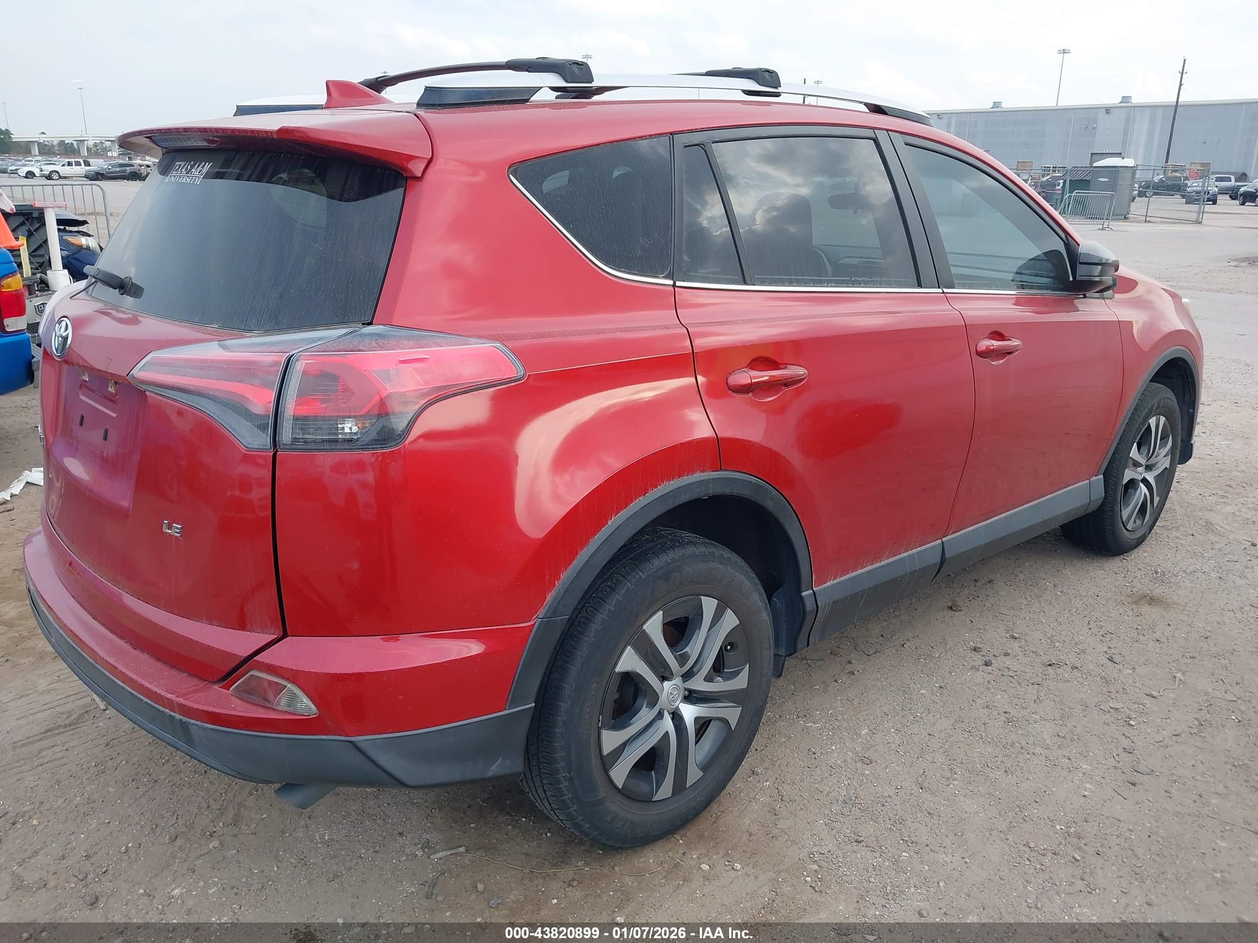 TOYOTA RAV4 image 4