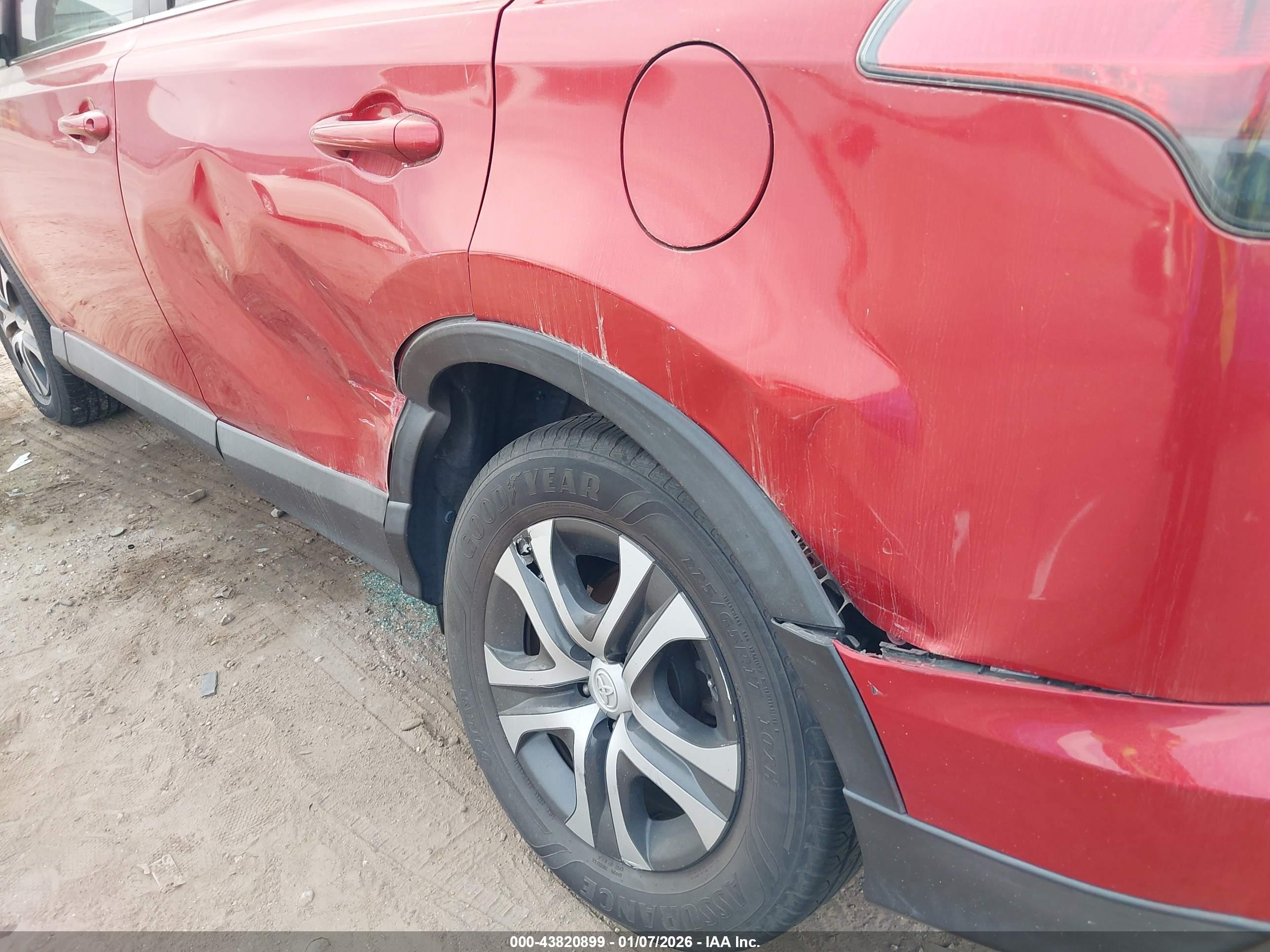 TOYOTA RAV4 image 6