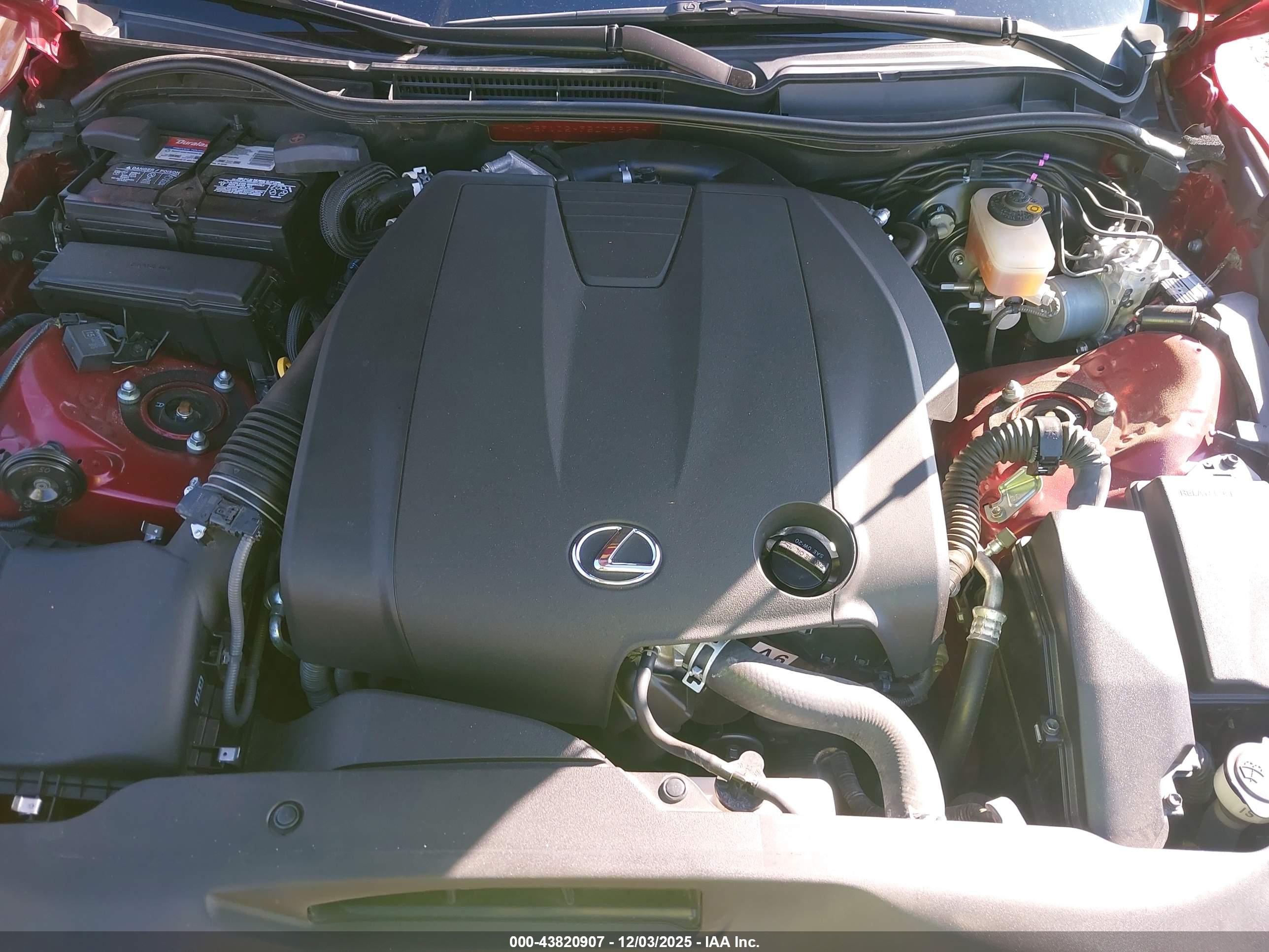 LEXUS IS image 10