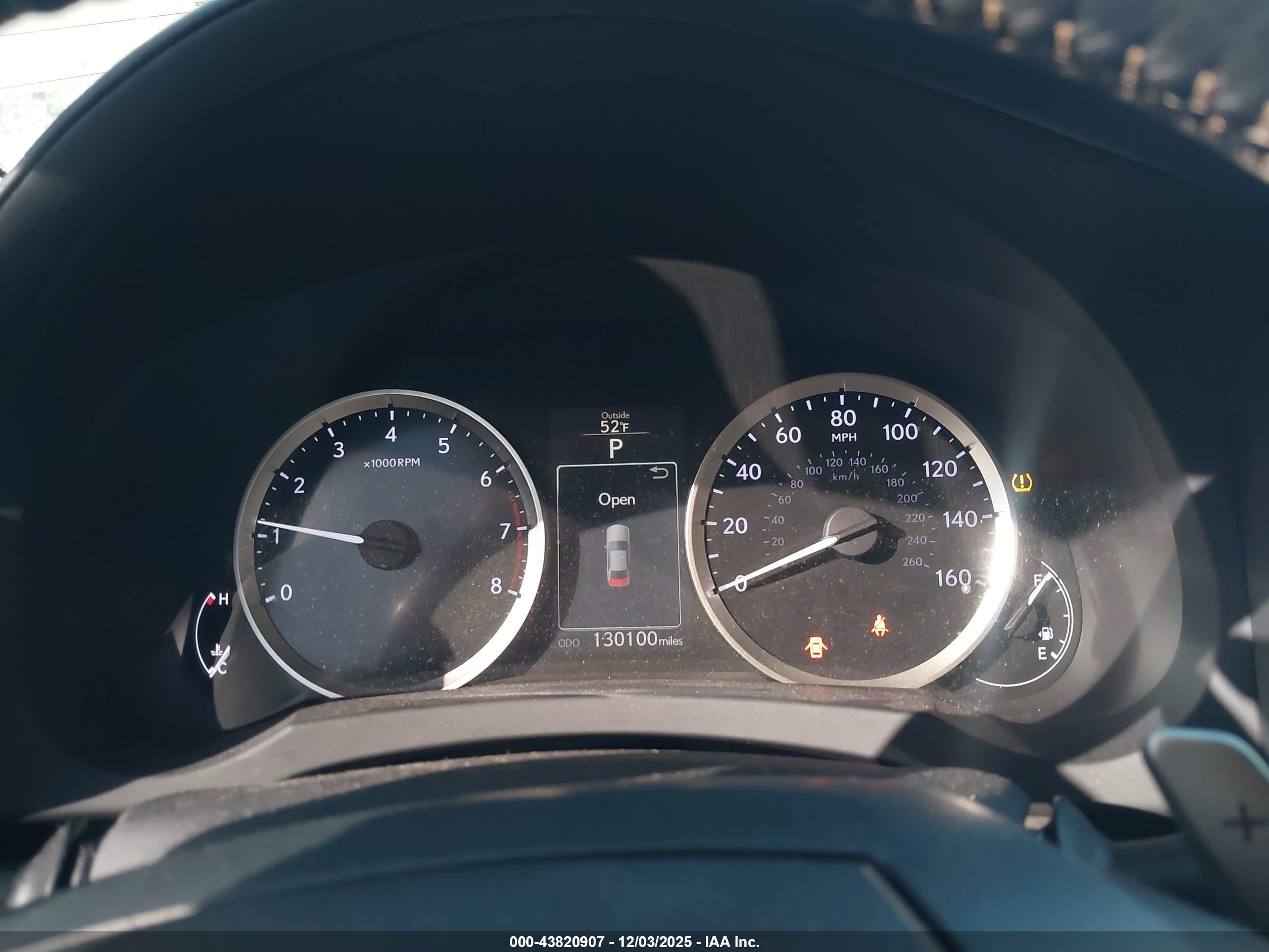 LEXUS IS image 7