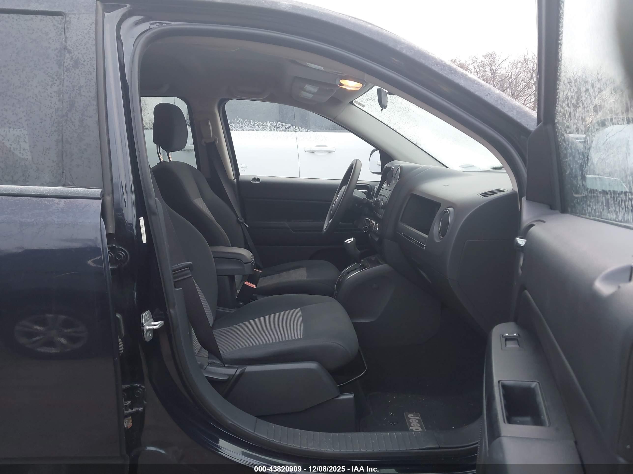 JEEP COMPASS image 5
