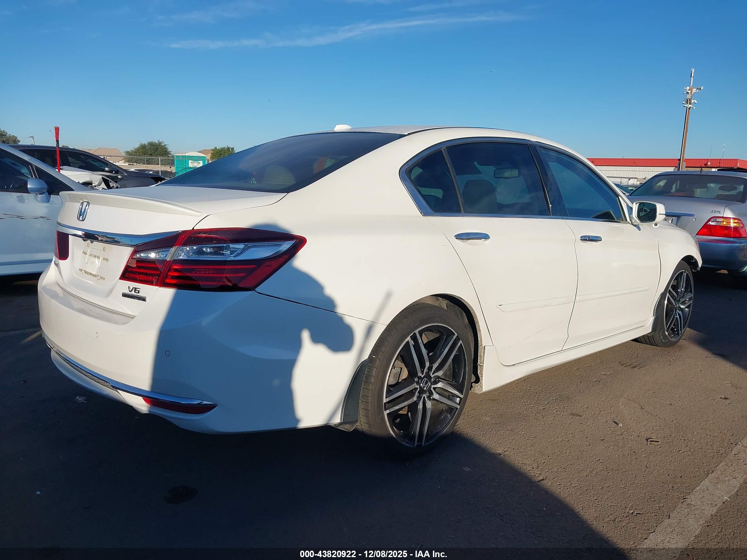 HONDA ACCORD image 4