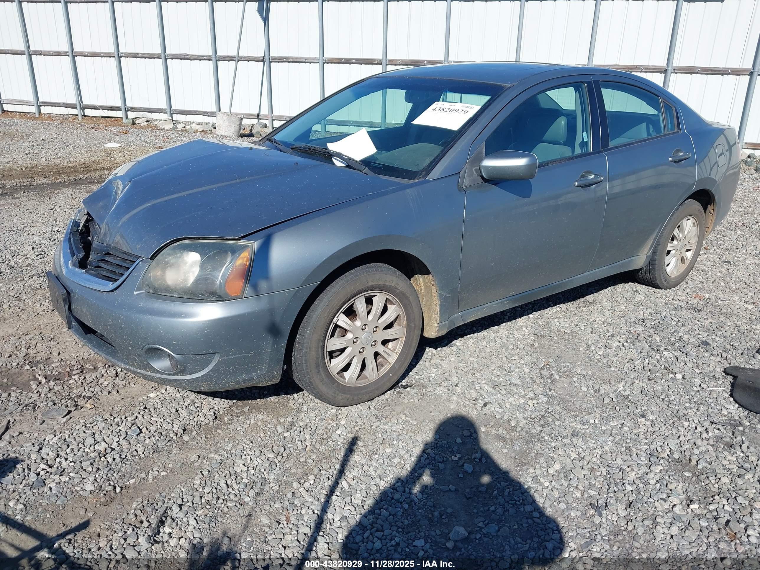 MITSUBISHI GALANT image 2