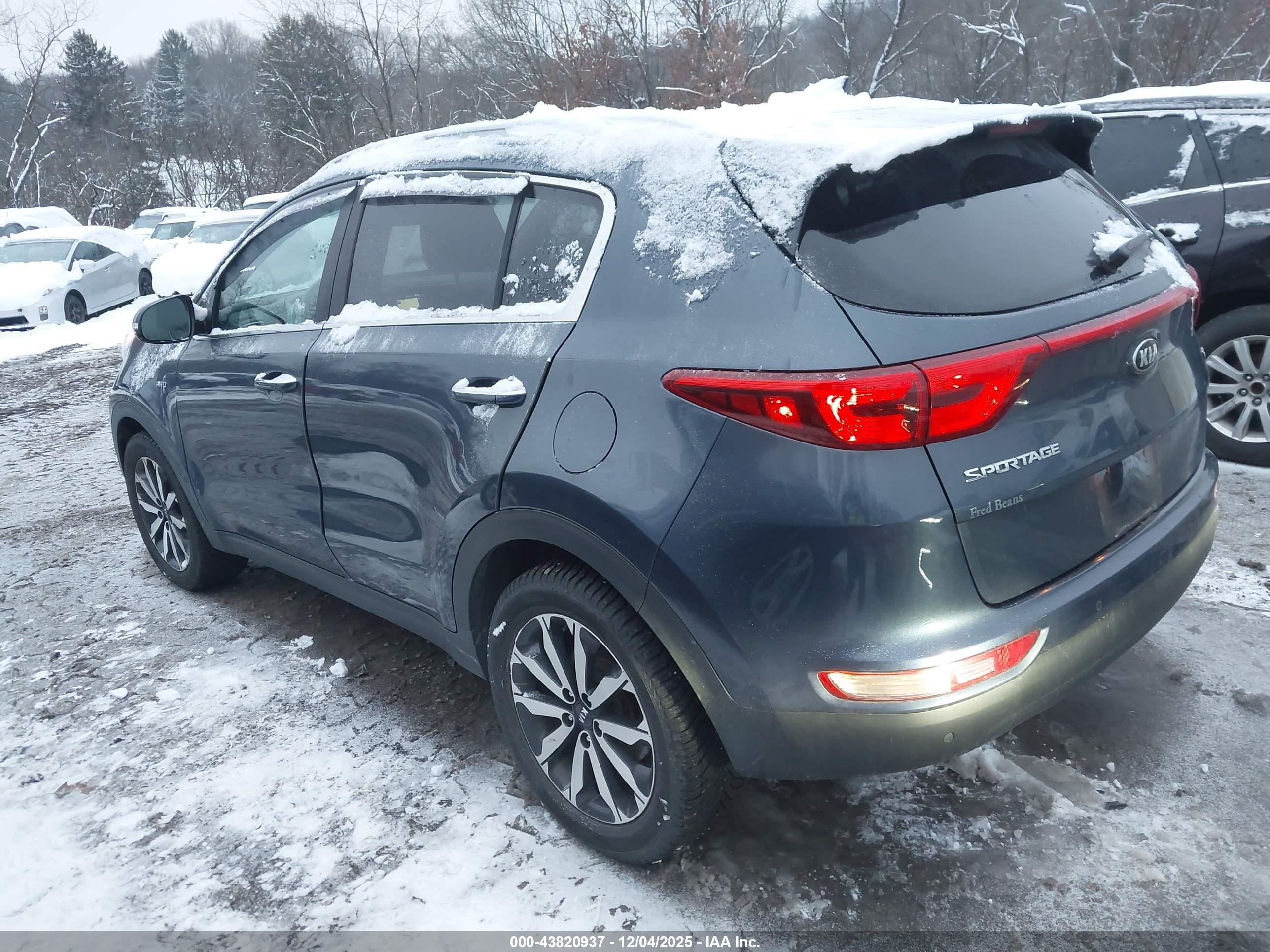 KIA SPORTAGE image 3