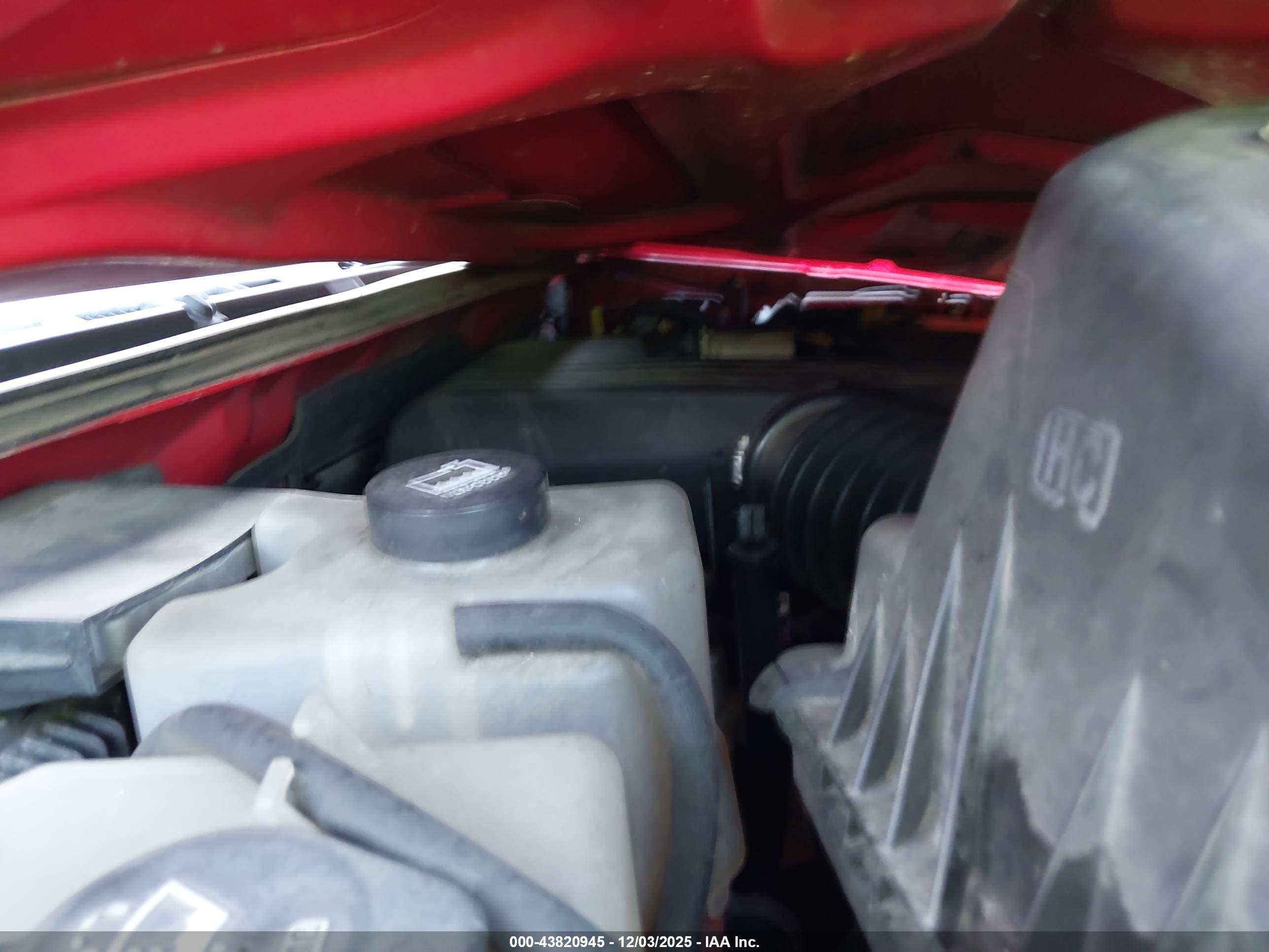 CHEVROLET COLORADO image 10