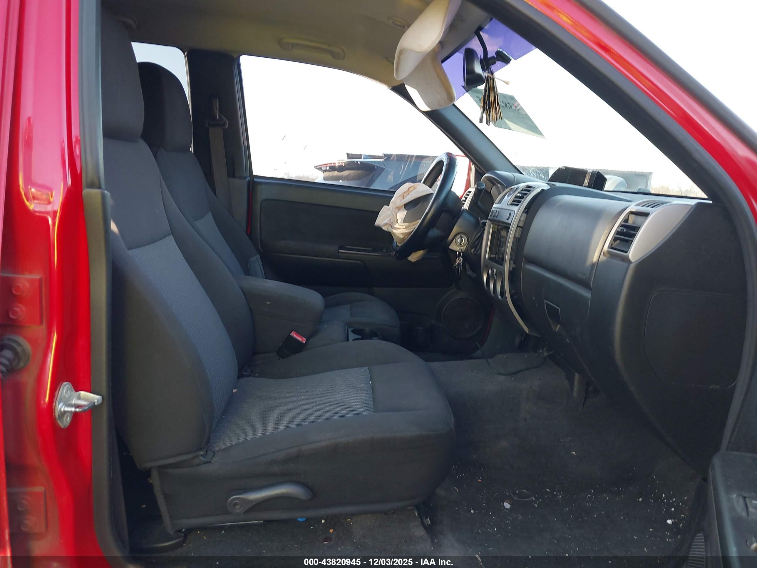 CHEVROLET COLORADO image 5