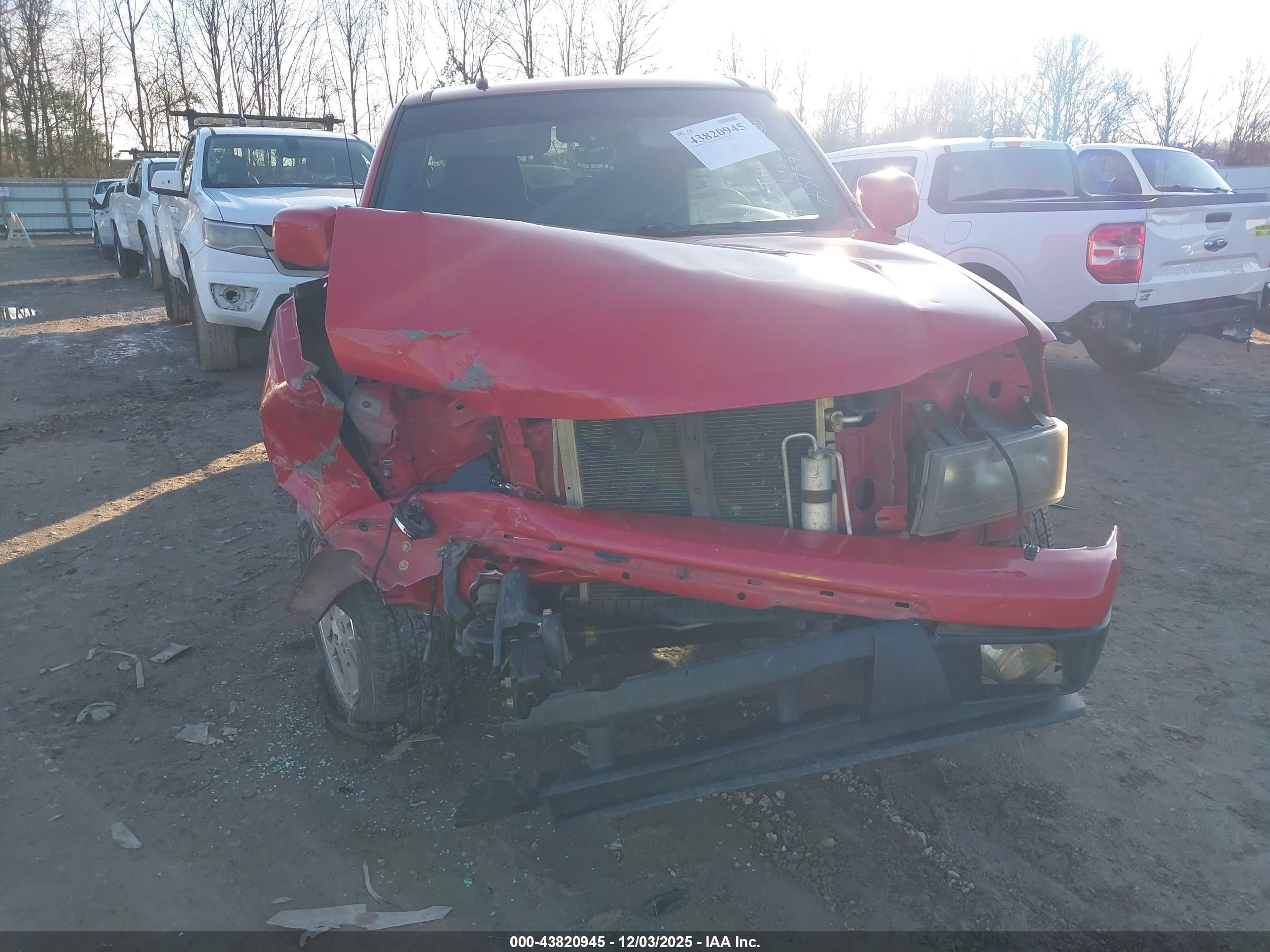 CHEVROLET COLORADO image 6