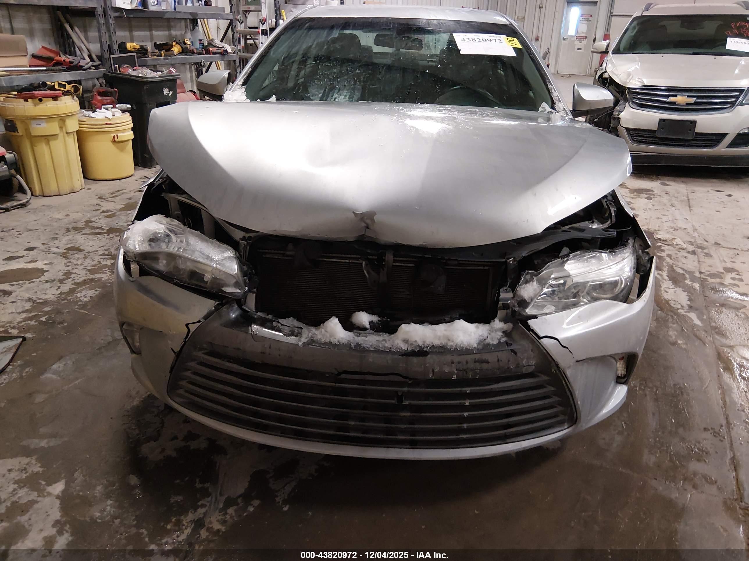 TOYOTA CAMRY image 6