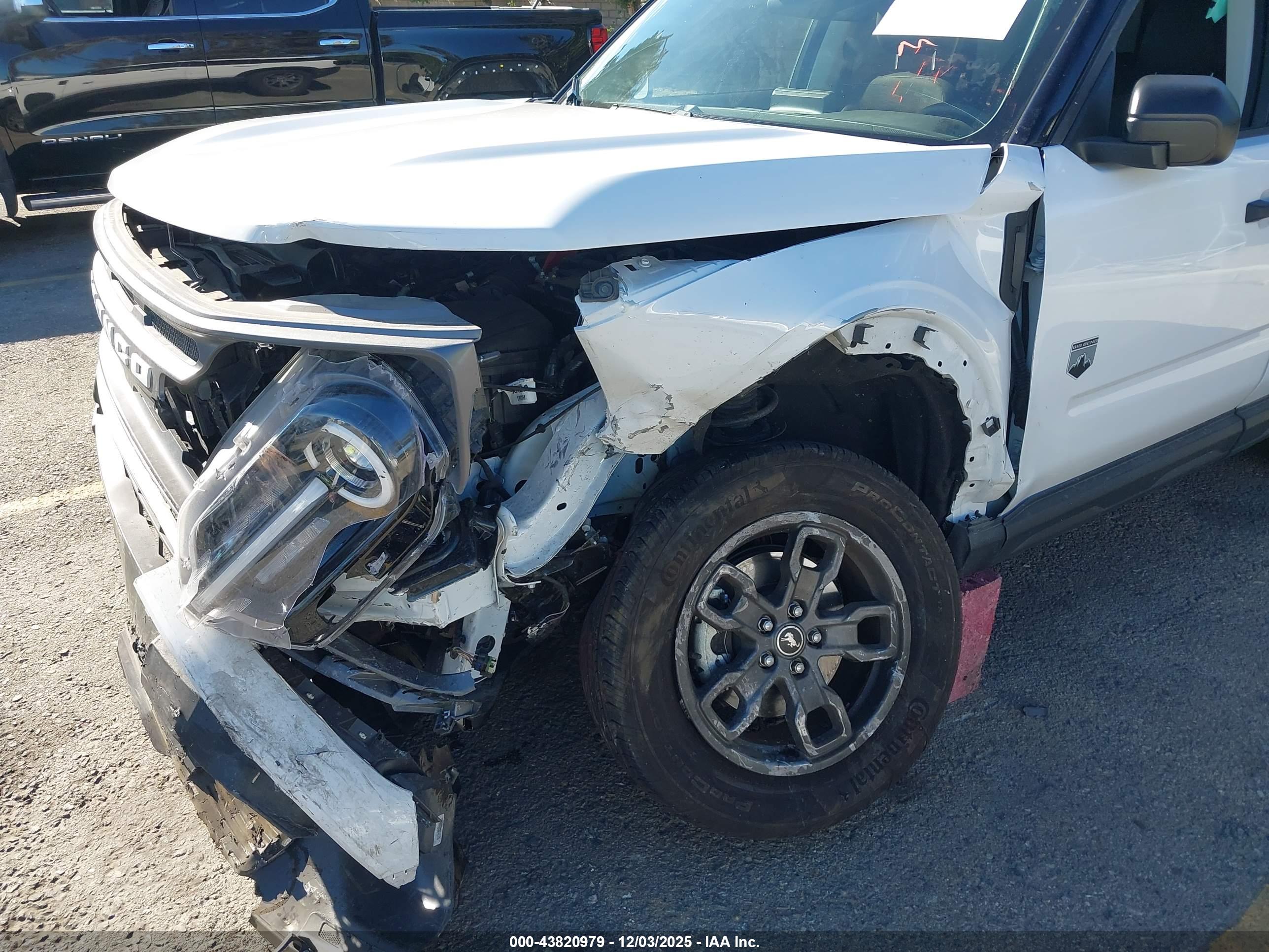 FORD BRONCO image 6