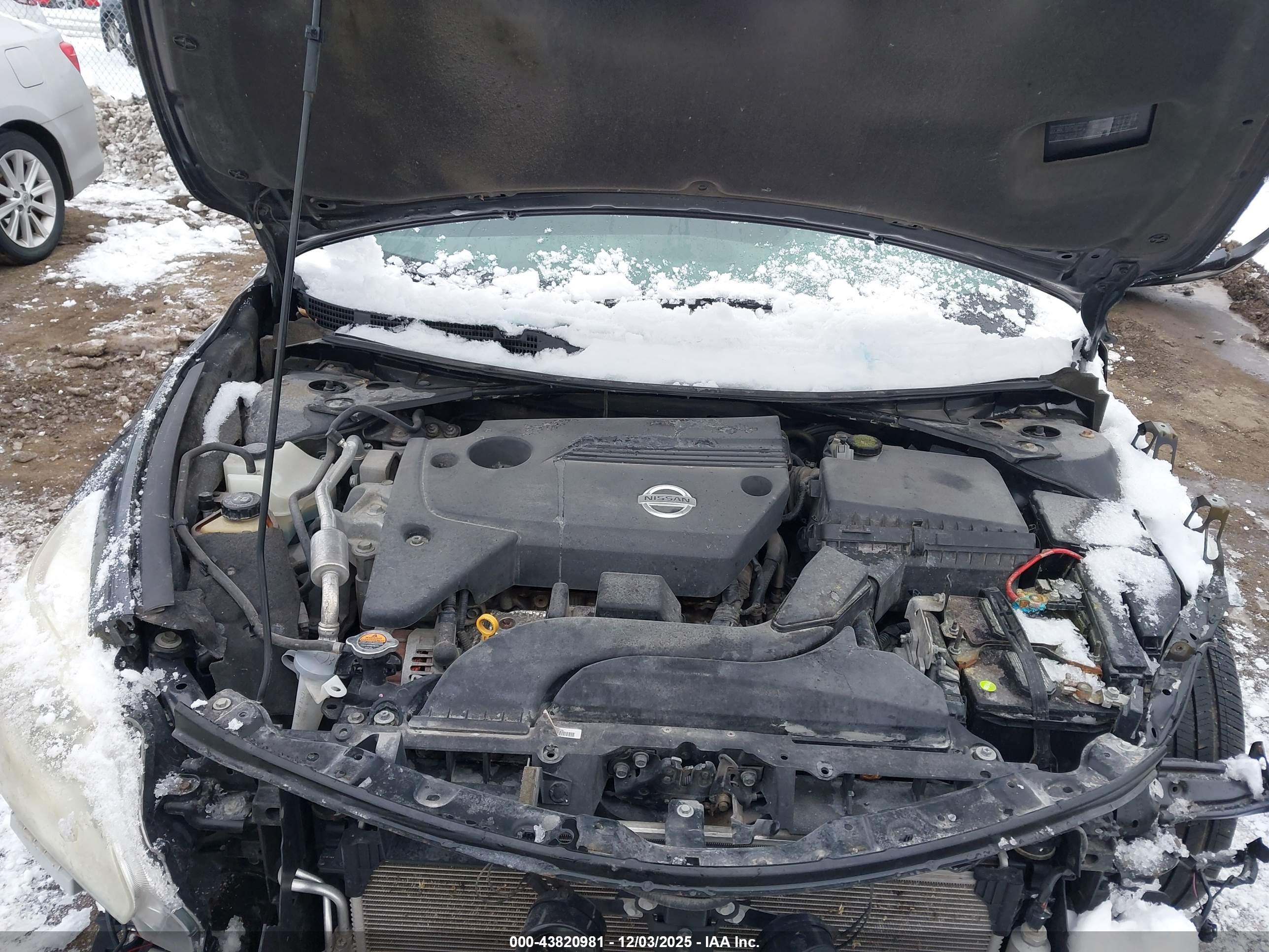 NISSAN ALTIMA image 10