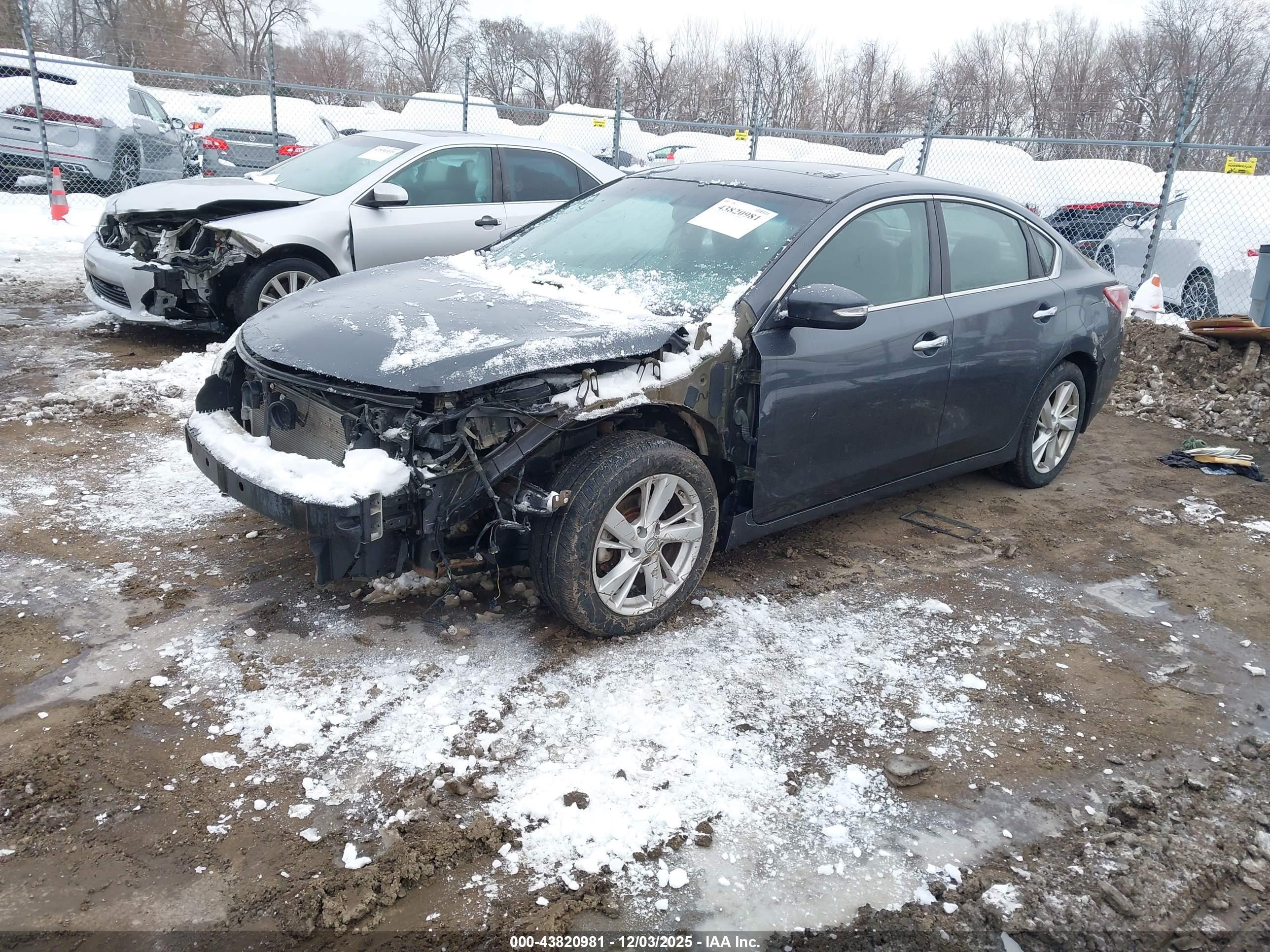 NISSAN ALTIMA image 2