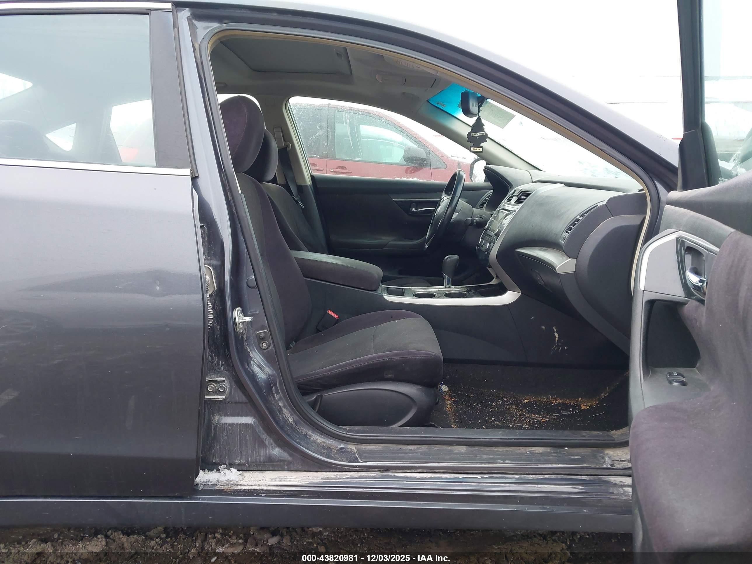 NISSAN ALTIMA image 5