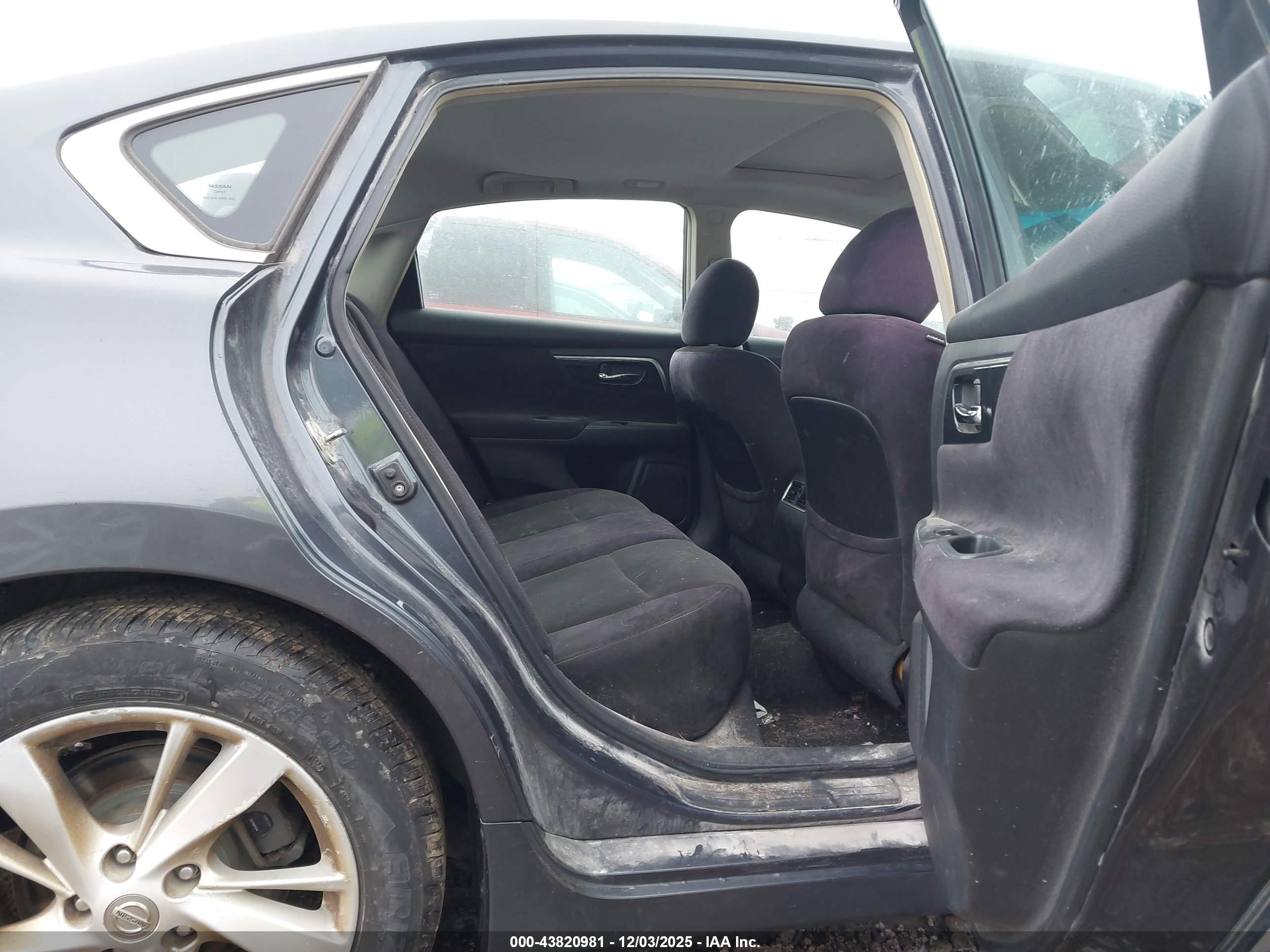NISSAN ALTIMA image 8