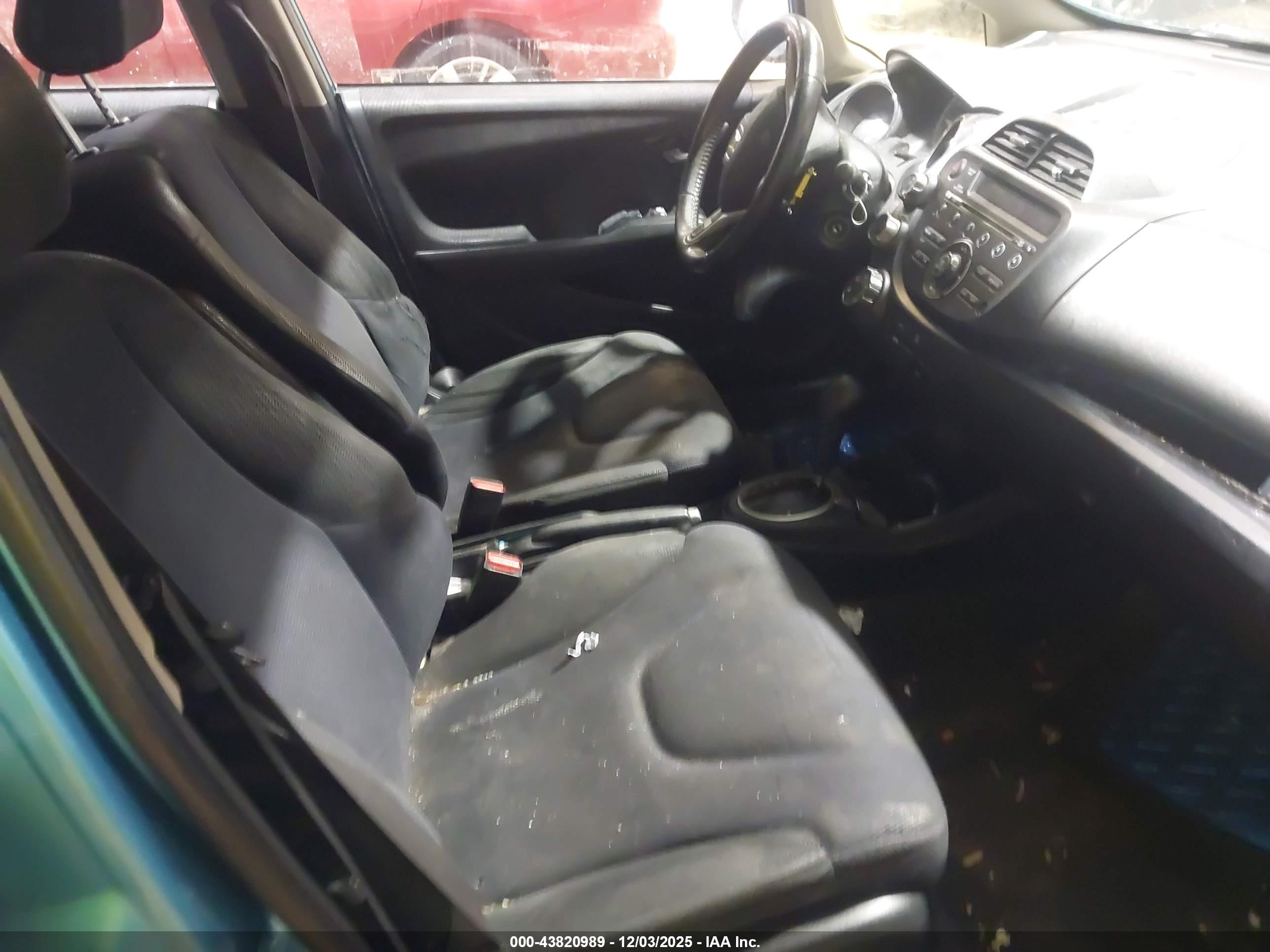 HONDA FIT image 5