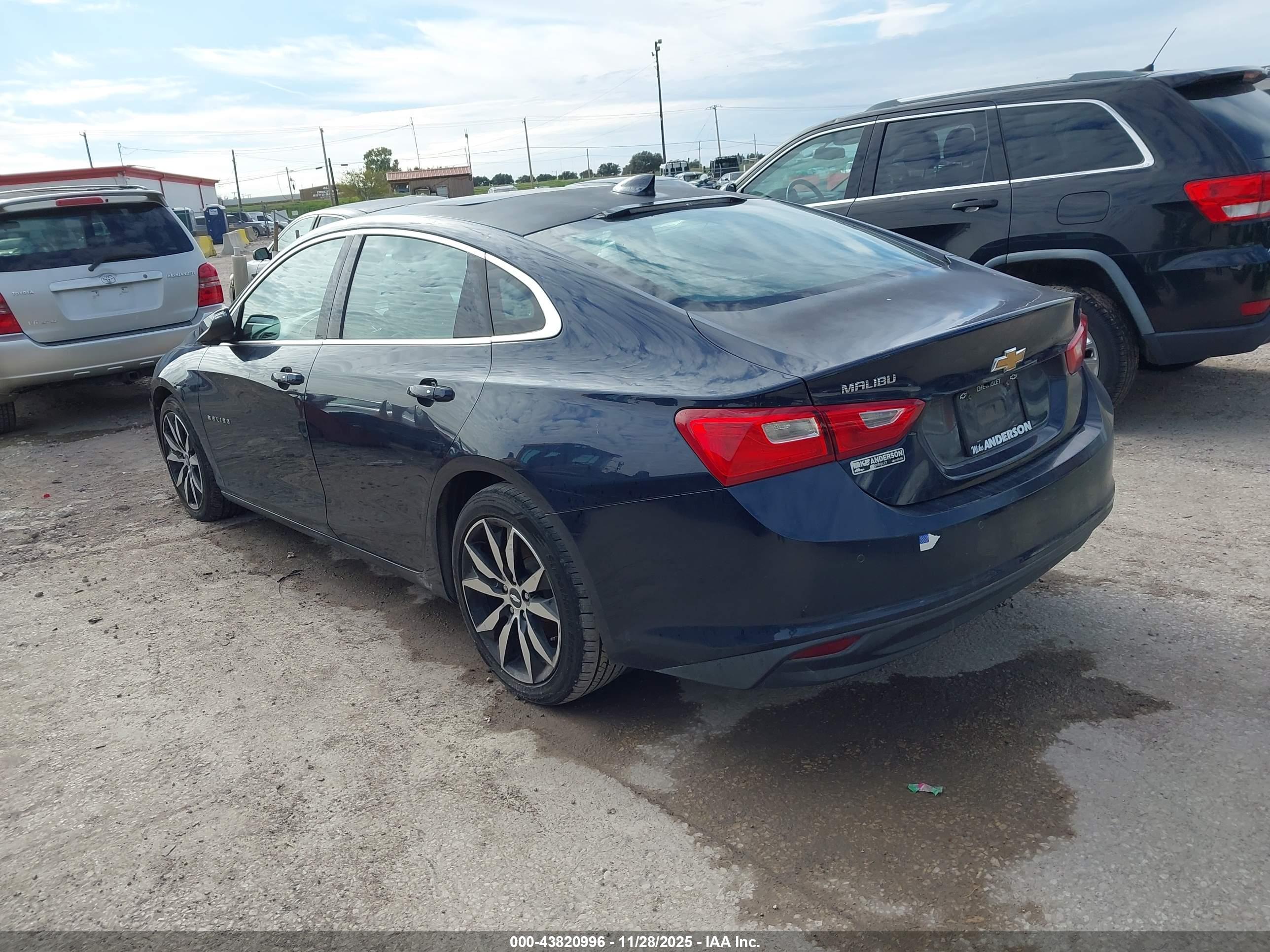 CHEVROLET MALIBU image 3