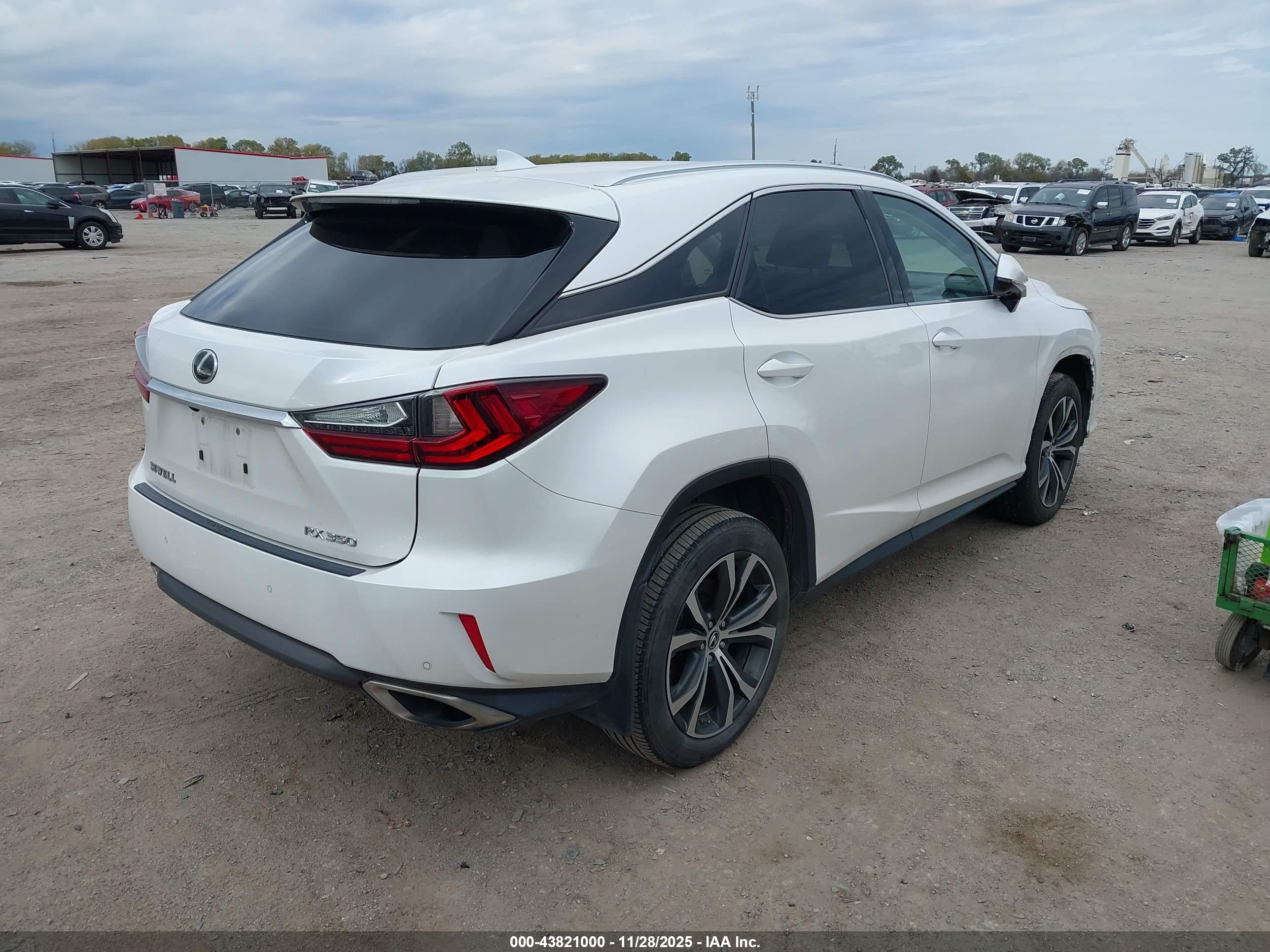 LEXUS RX image 4
