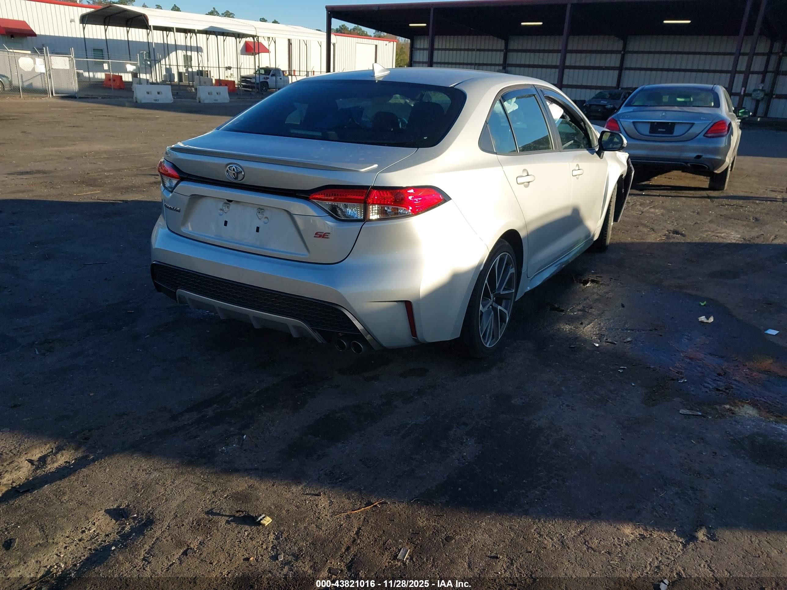 TOYOTA COROLLA image 4