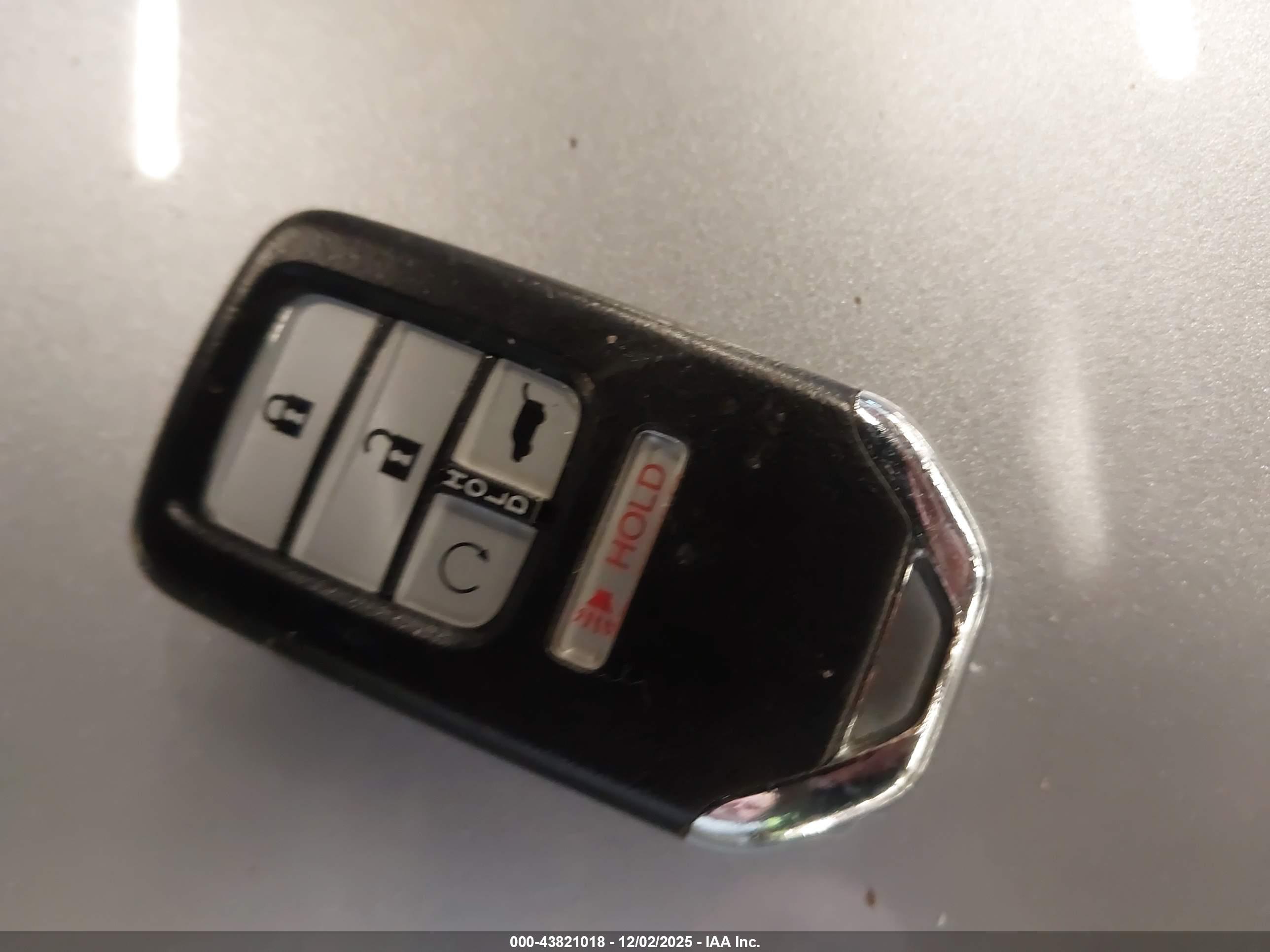 HONDA CR-V image 11