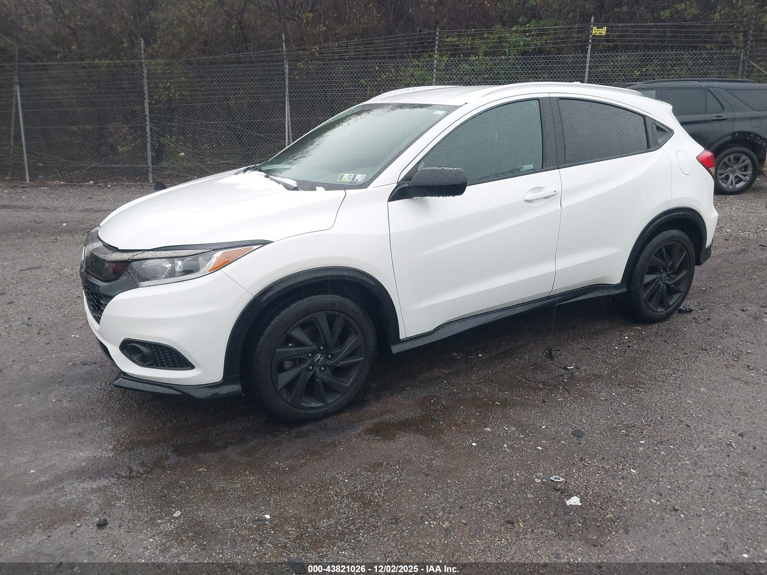 HONDA HR-V image 2