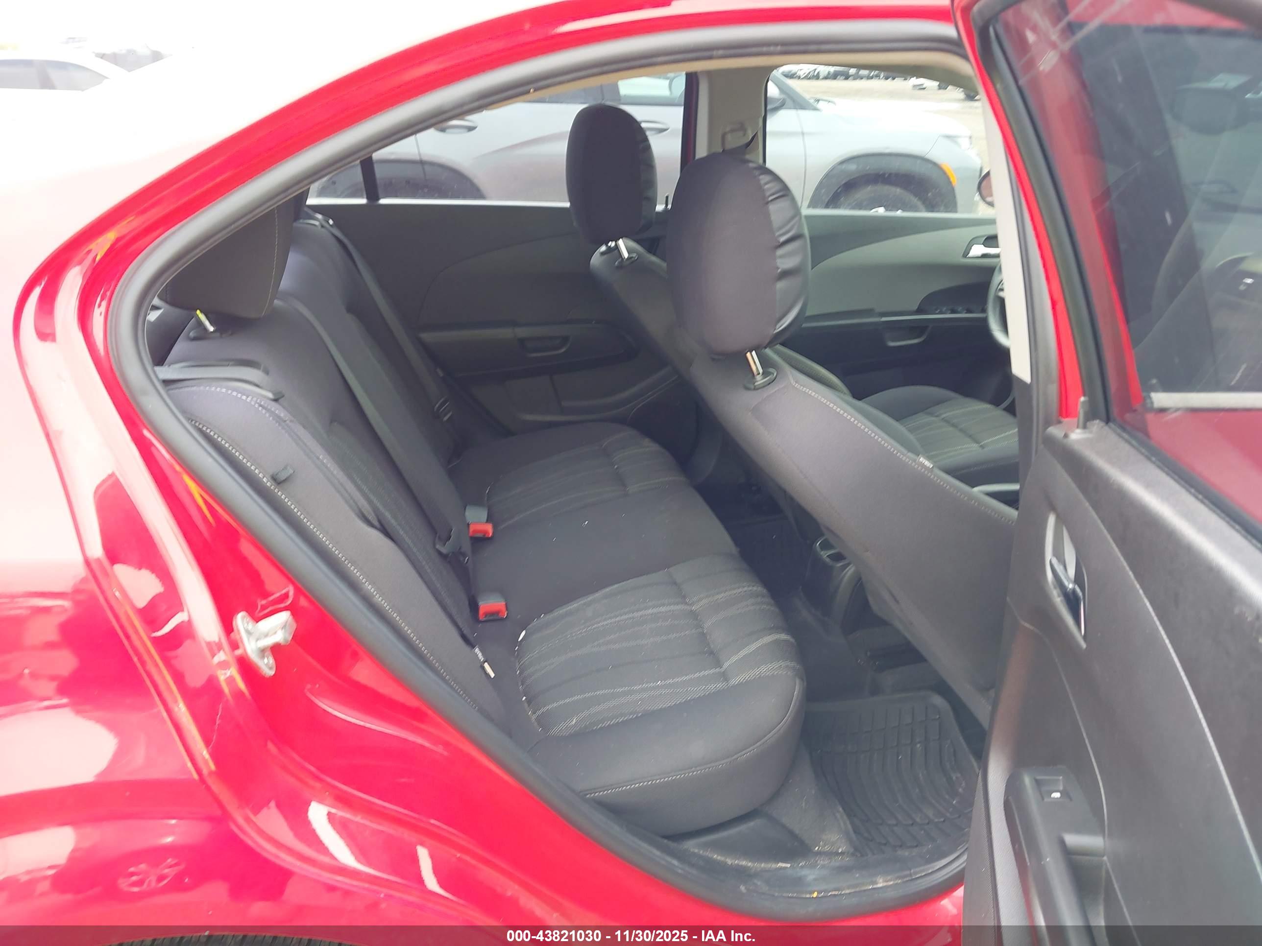 CHEVROLET SONIC image 8