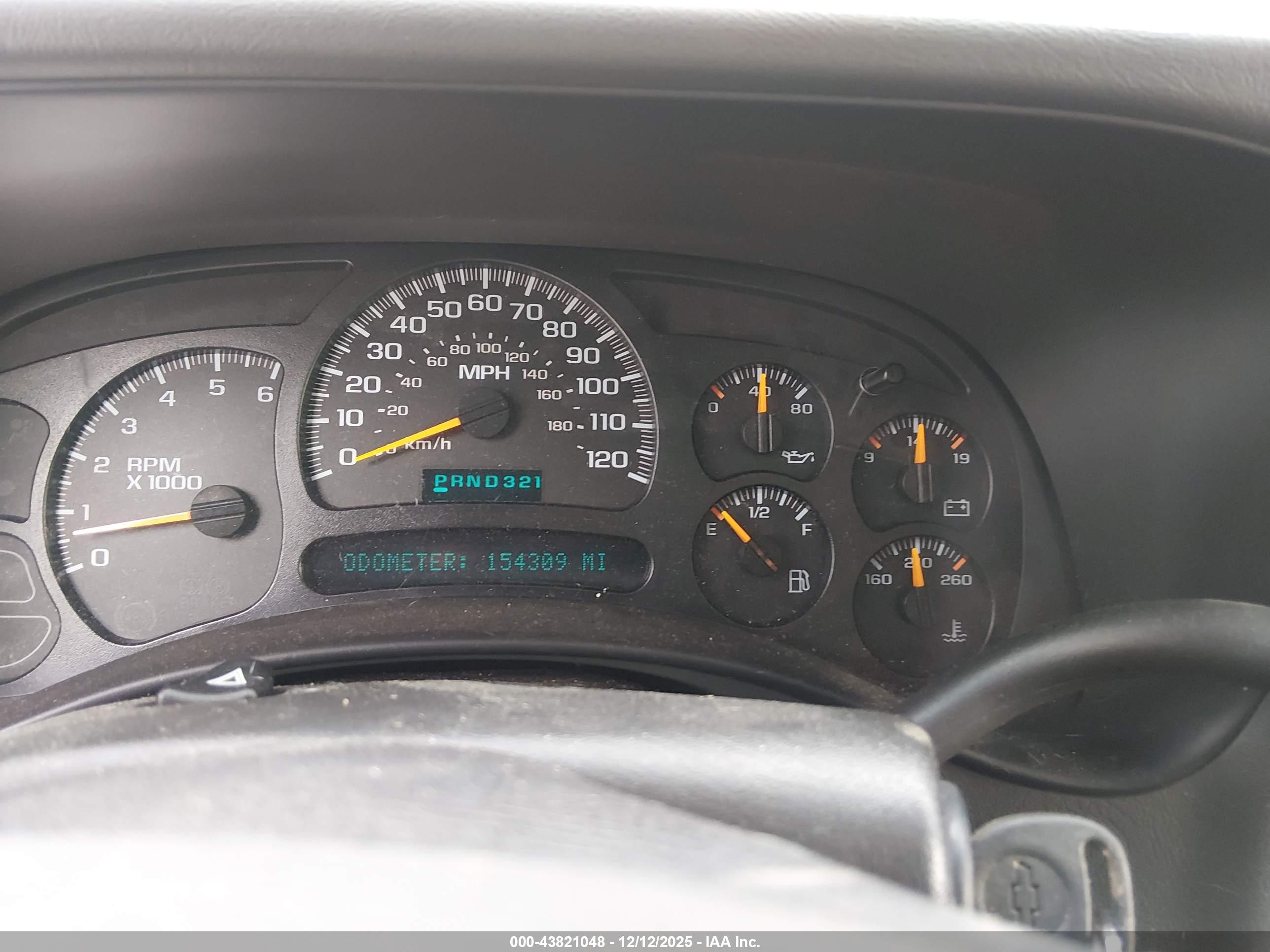 CHEVROLET SILVERADO image 7