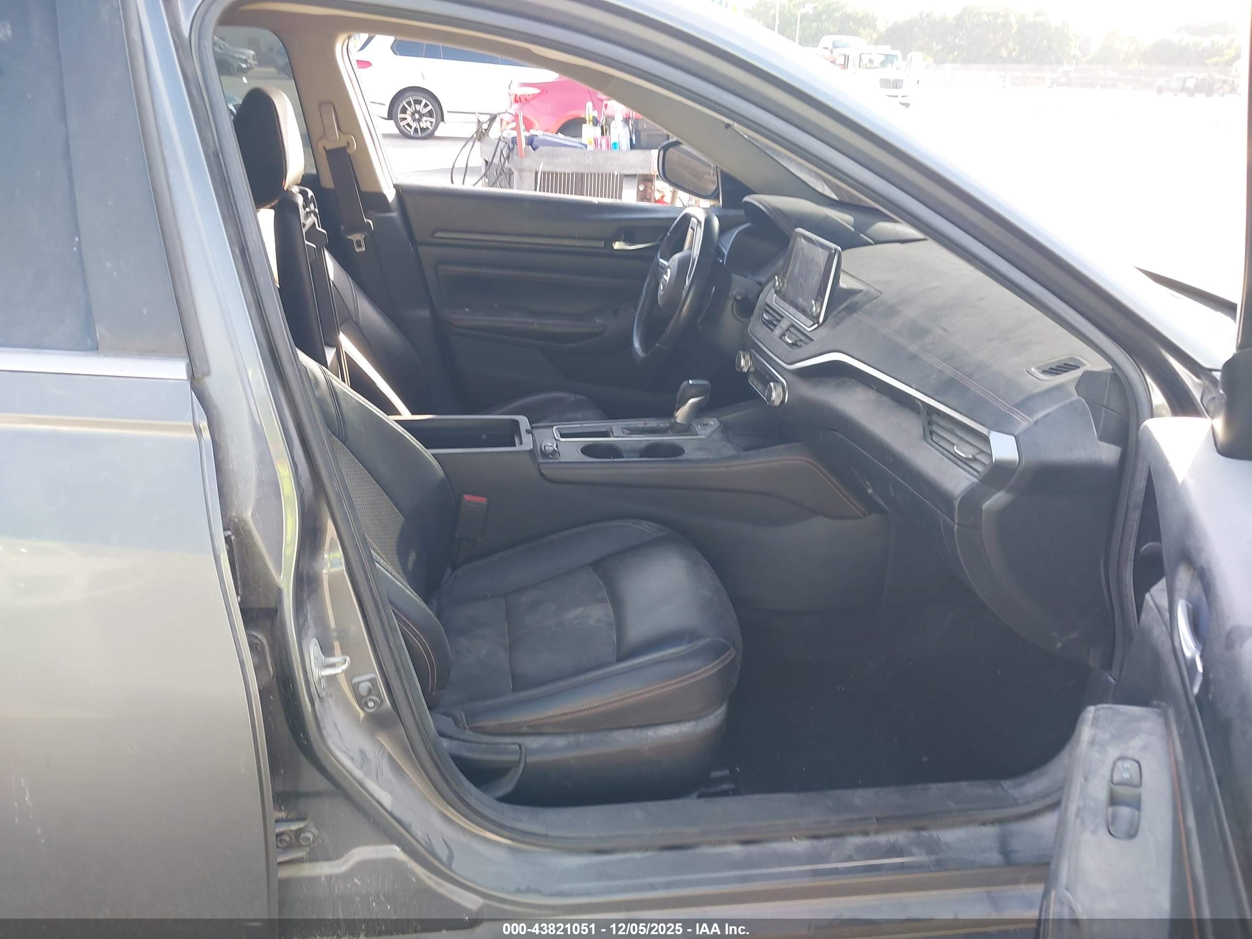 NISSAN ALTIMA image 5