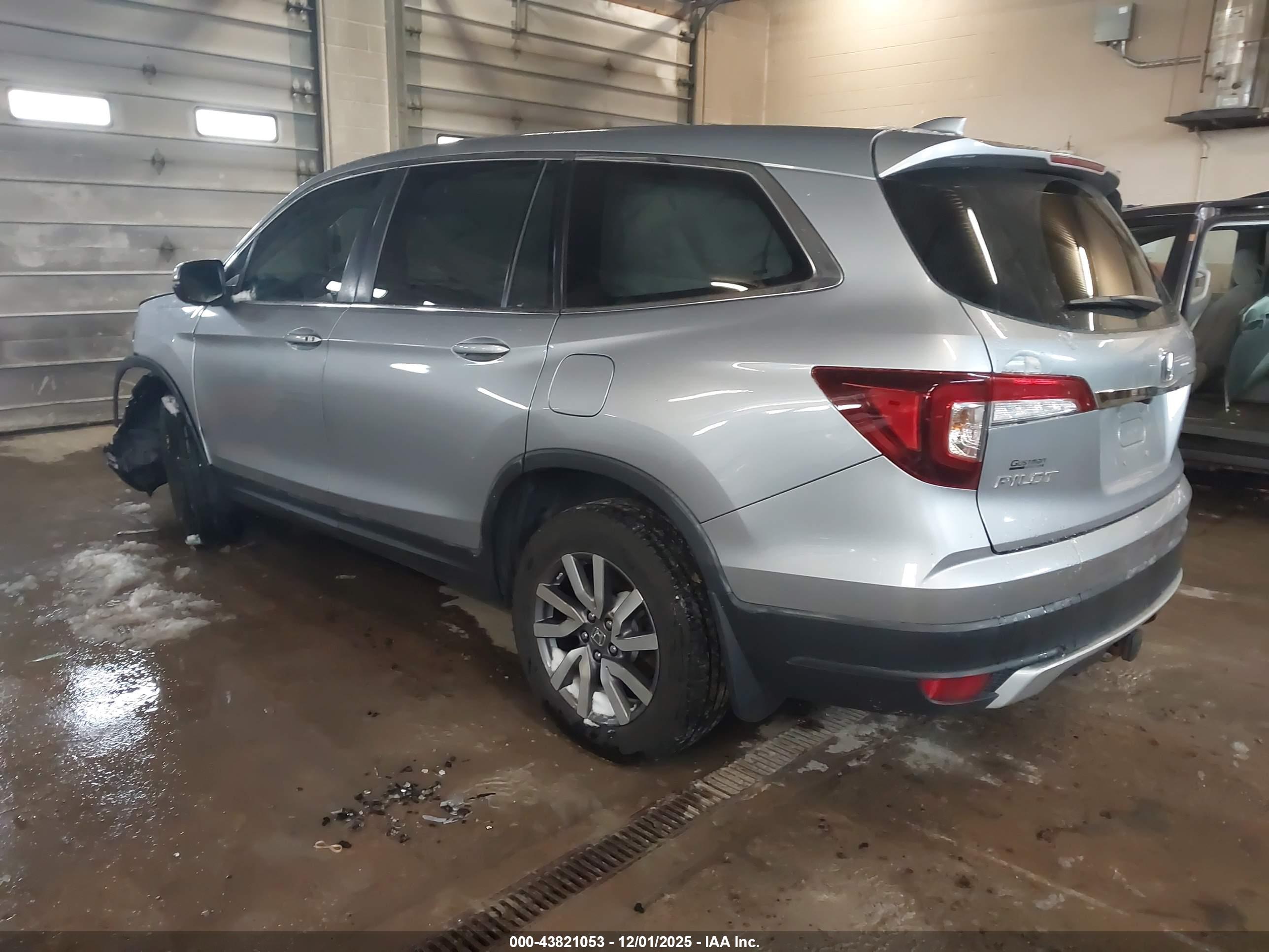 HONDA PILOT image 3
