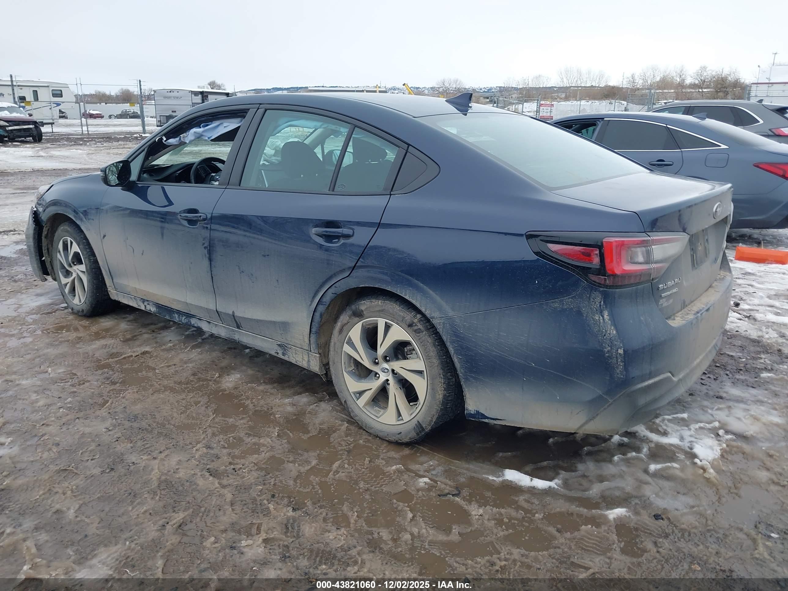 SUBARU LEGACY image 3