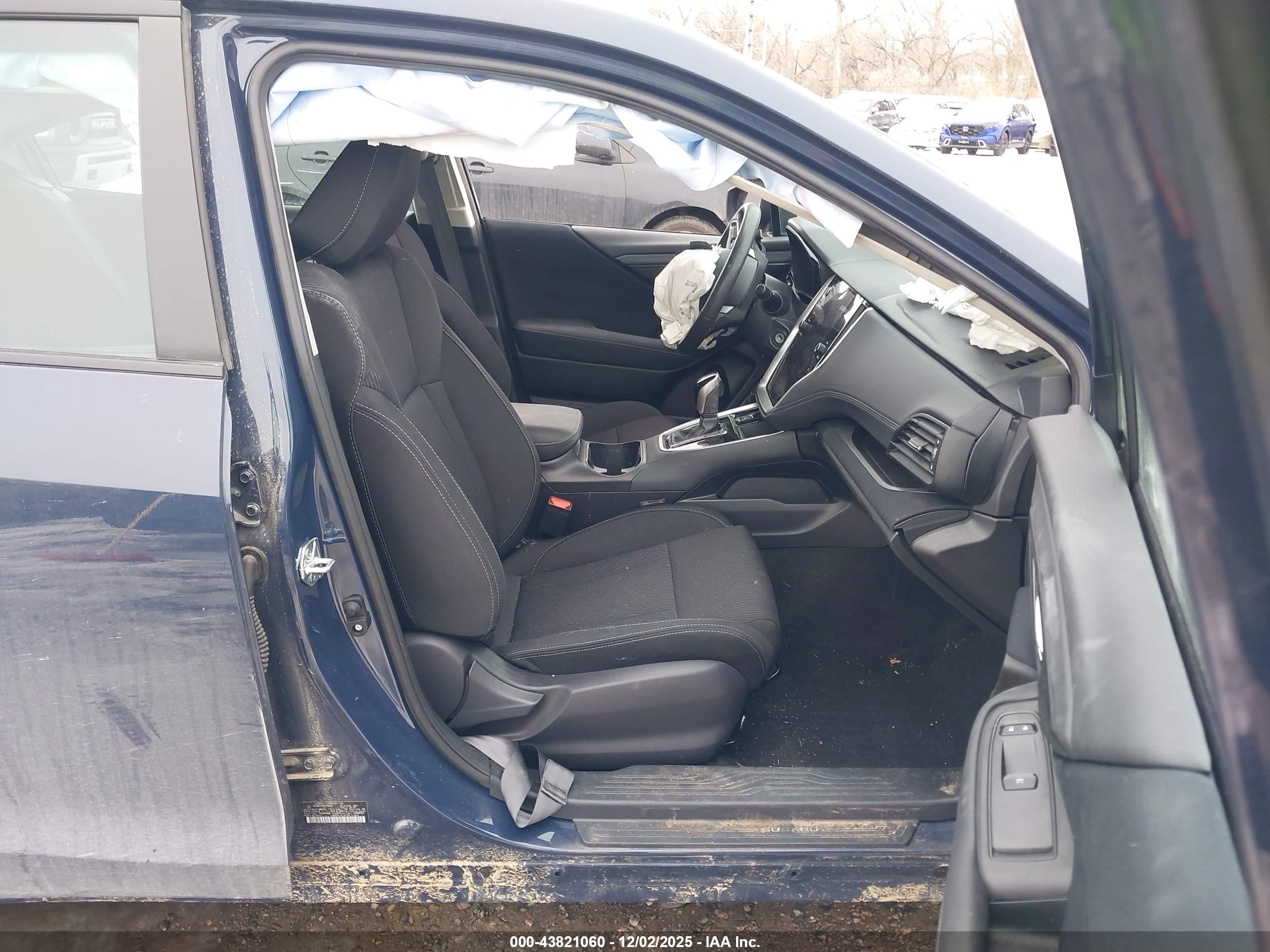 SUBARU LEGACY image 5