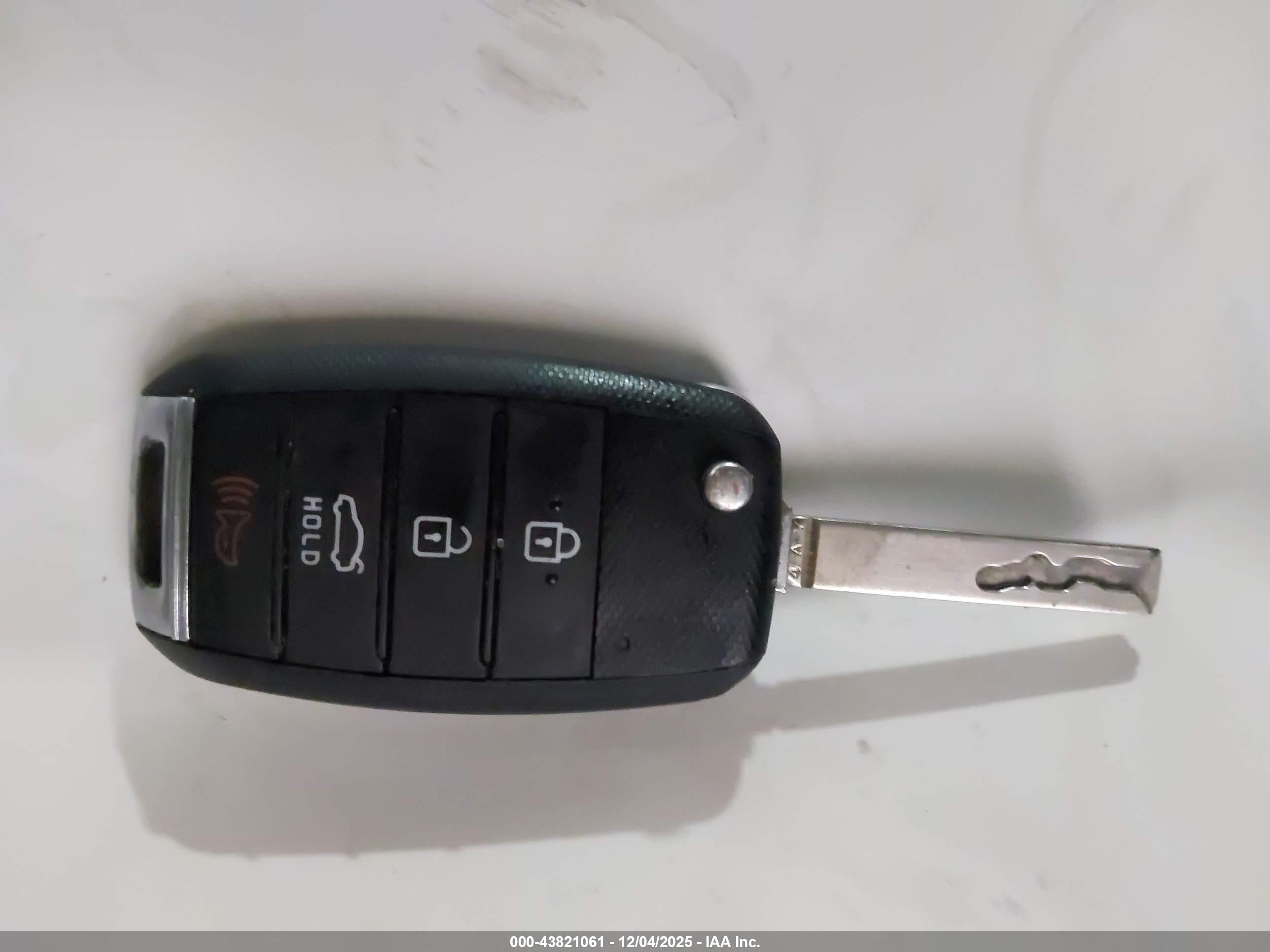 KIA OPTIMA image 11
