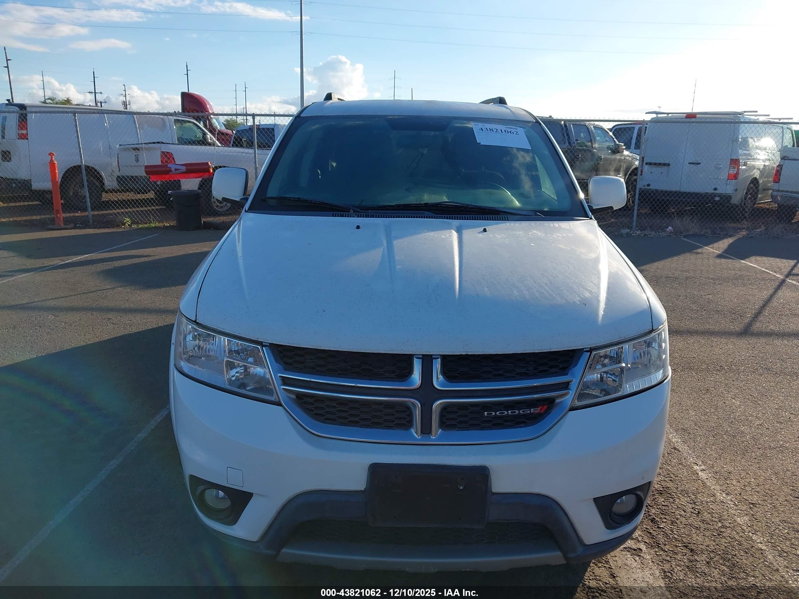 DODGE JOURNEY image 6