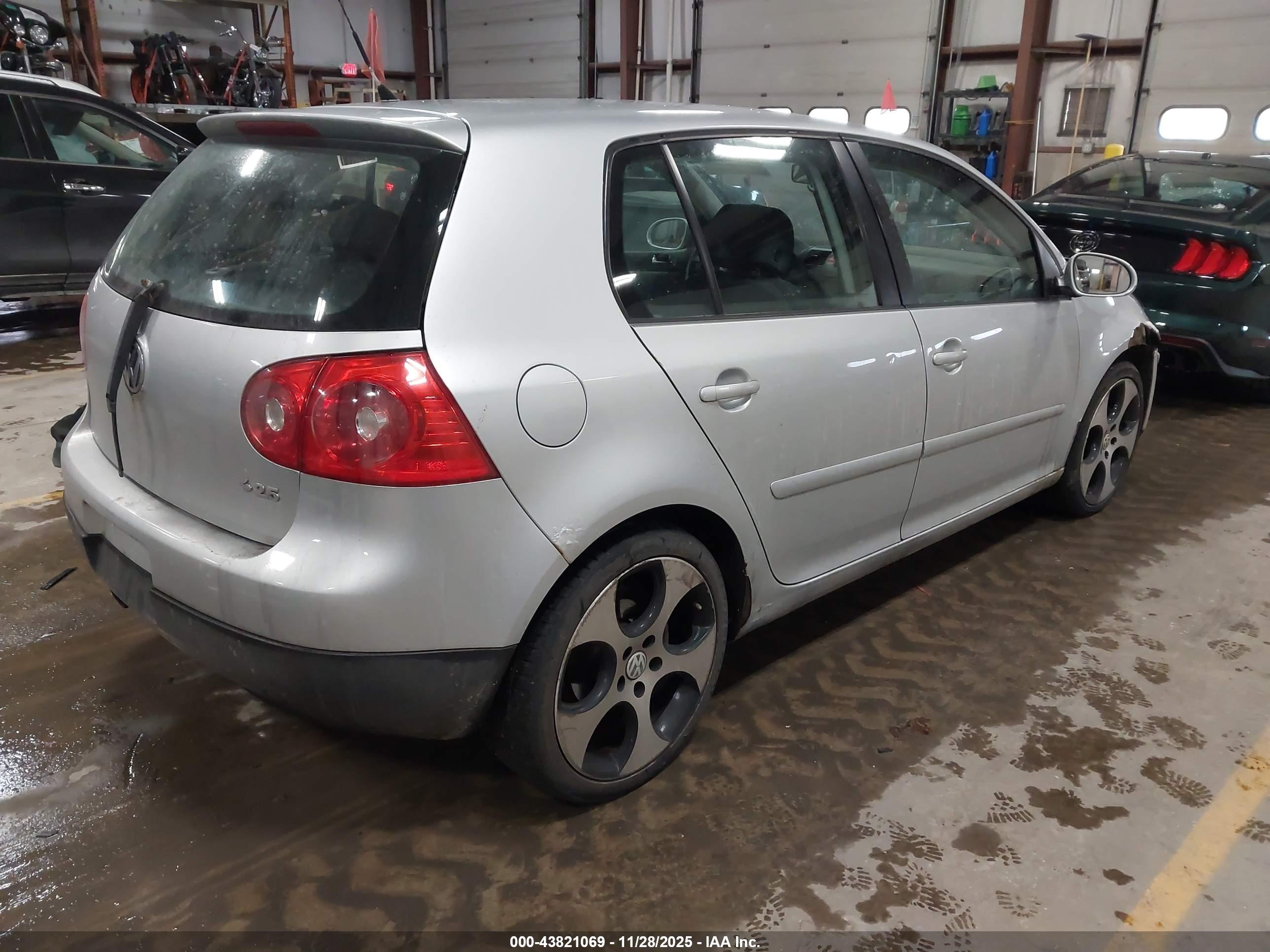 VOLKSWAGEN RABBIT image 4