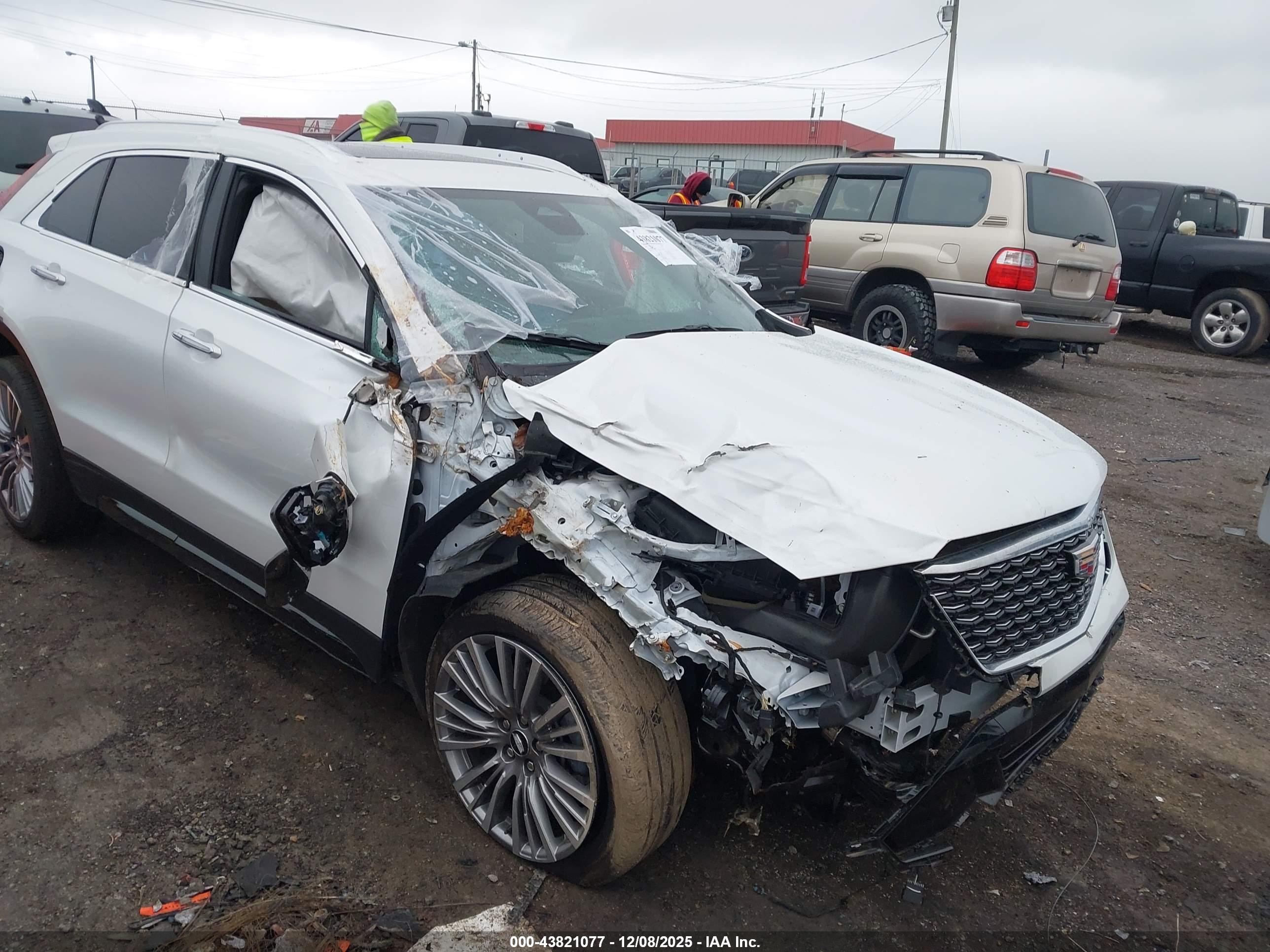 CADILLAC XT4 image 6