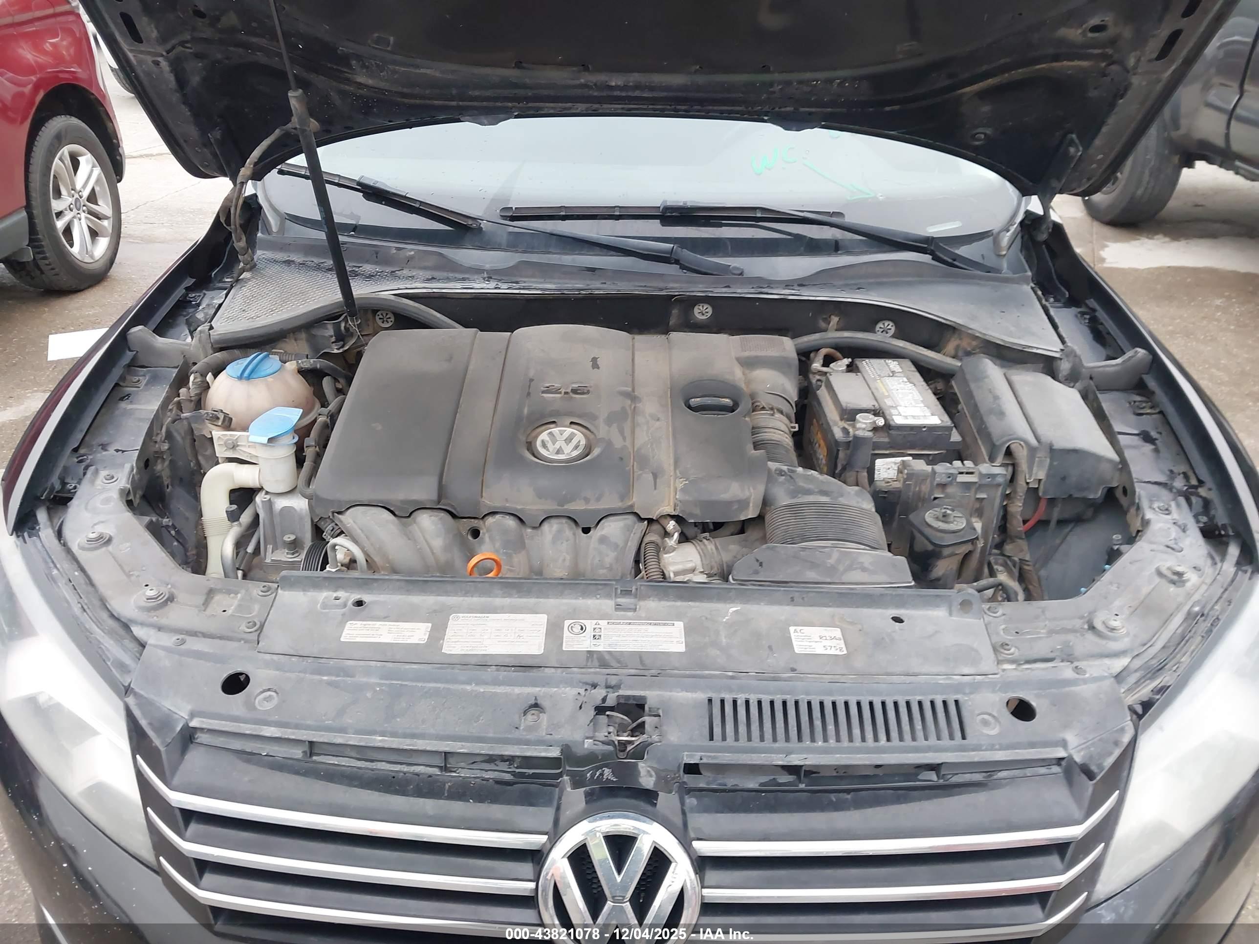 VOLKSWAGEN PASSAT image 10