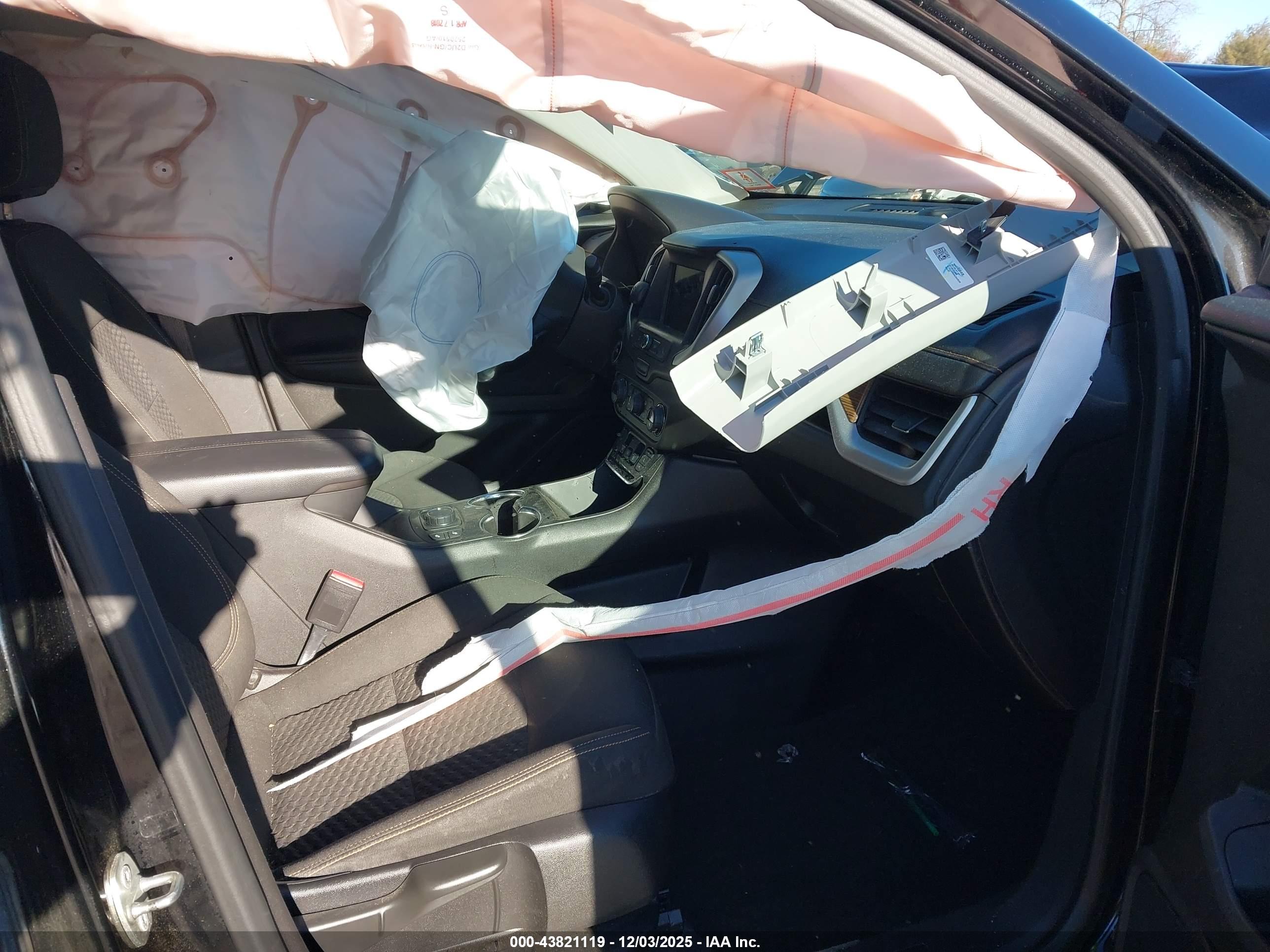 GMC TERRAIN image 5