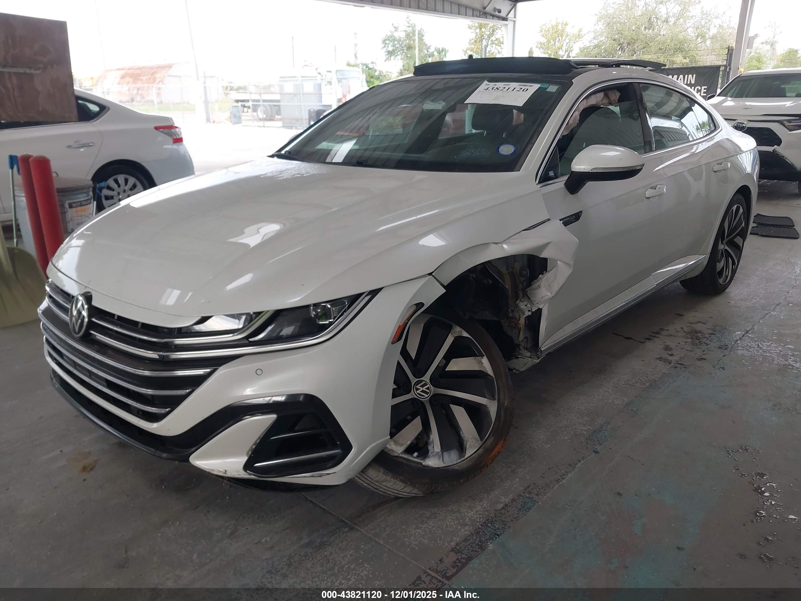 VOLKSWAGEN ARTEON image 2