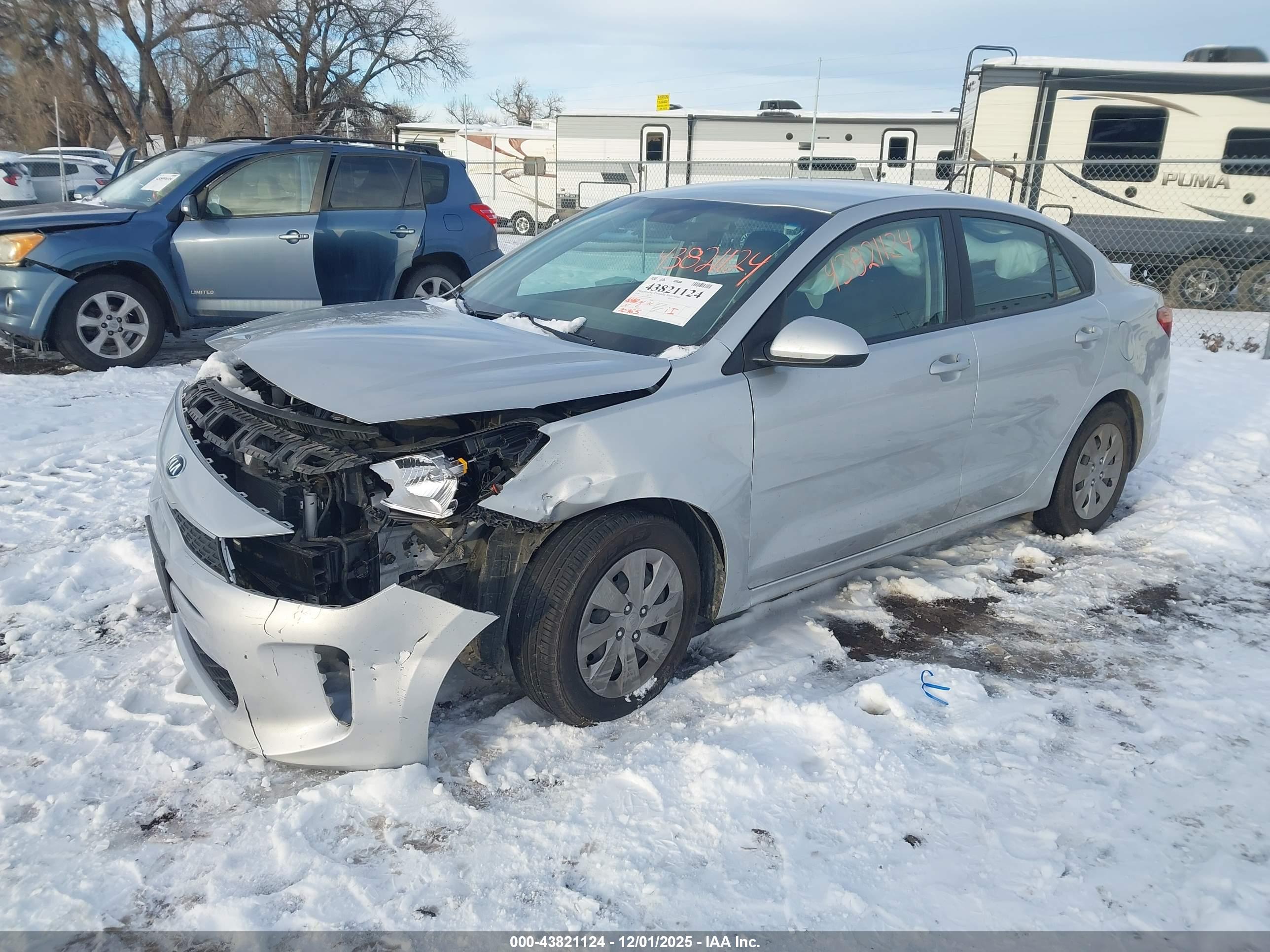 KIA RIO image 2